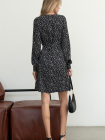 Платье мини RiMari модель 2024-chornij-print Фото