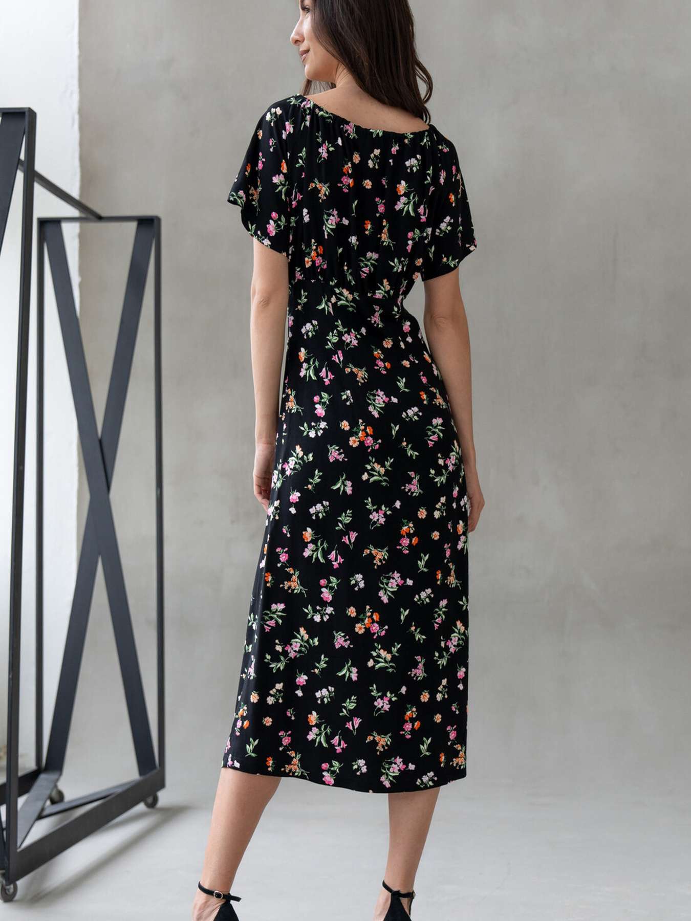 Платье миди RiMari модель 1624-chornij-print Фото