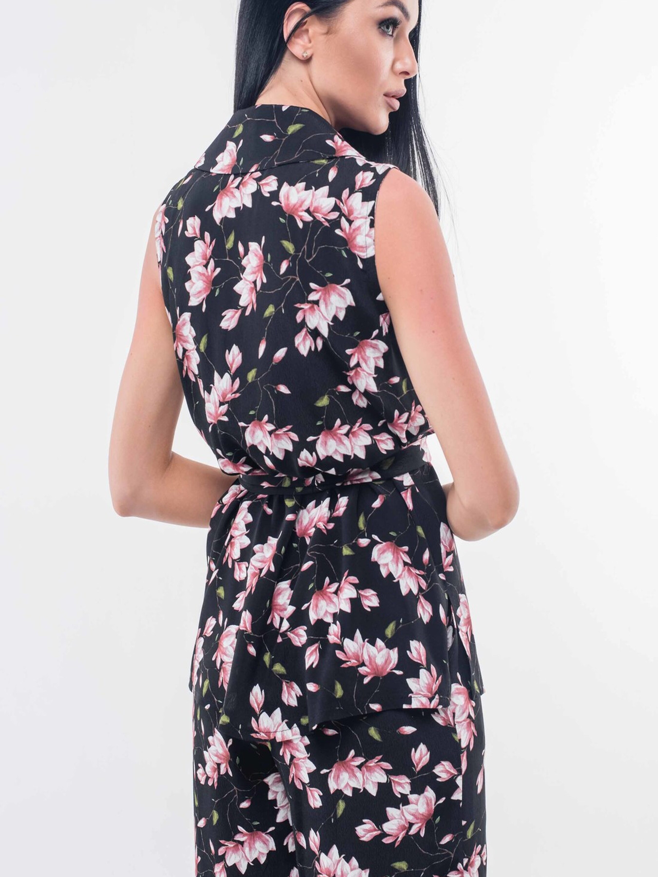 Жилет классический RiMari модель 16-2-76-19-chornij Фото