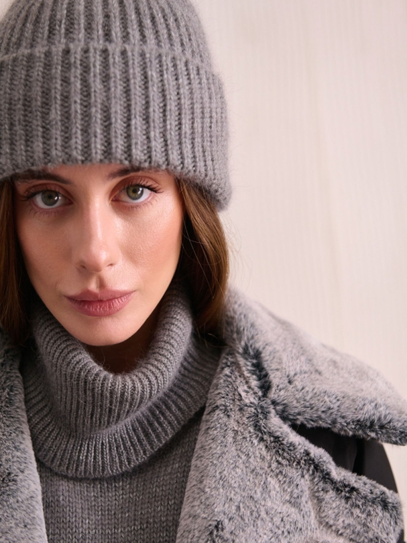 Шапка TrikoBakh модель 2817-srij Фото