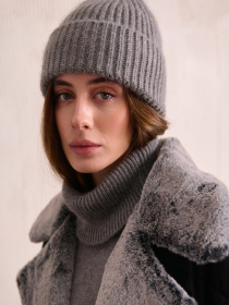 Шапка TrikoBakh модель 2817-srij Фото