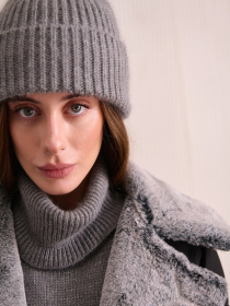 Шапка TrikoBakh модель 2817-srij Фото