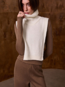 Жилет TrikoBakh модель 2810-moloko Жилет TrikoBakh модель 2810-moloko Фото