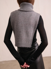 Жилет TrikoBakh модель 2810-srij Жилет TrikoBakh модель 2810-srij Фото