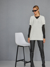 Жилет TrikoBakh модель 2450-molochnij Фото