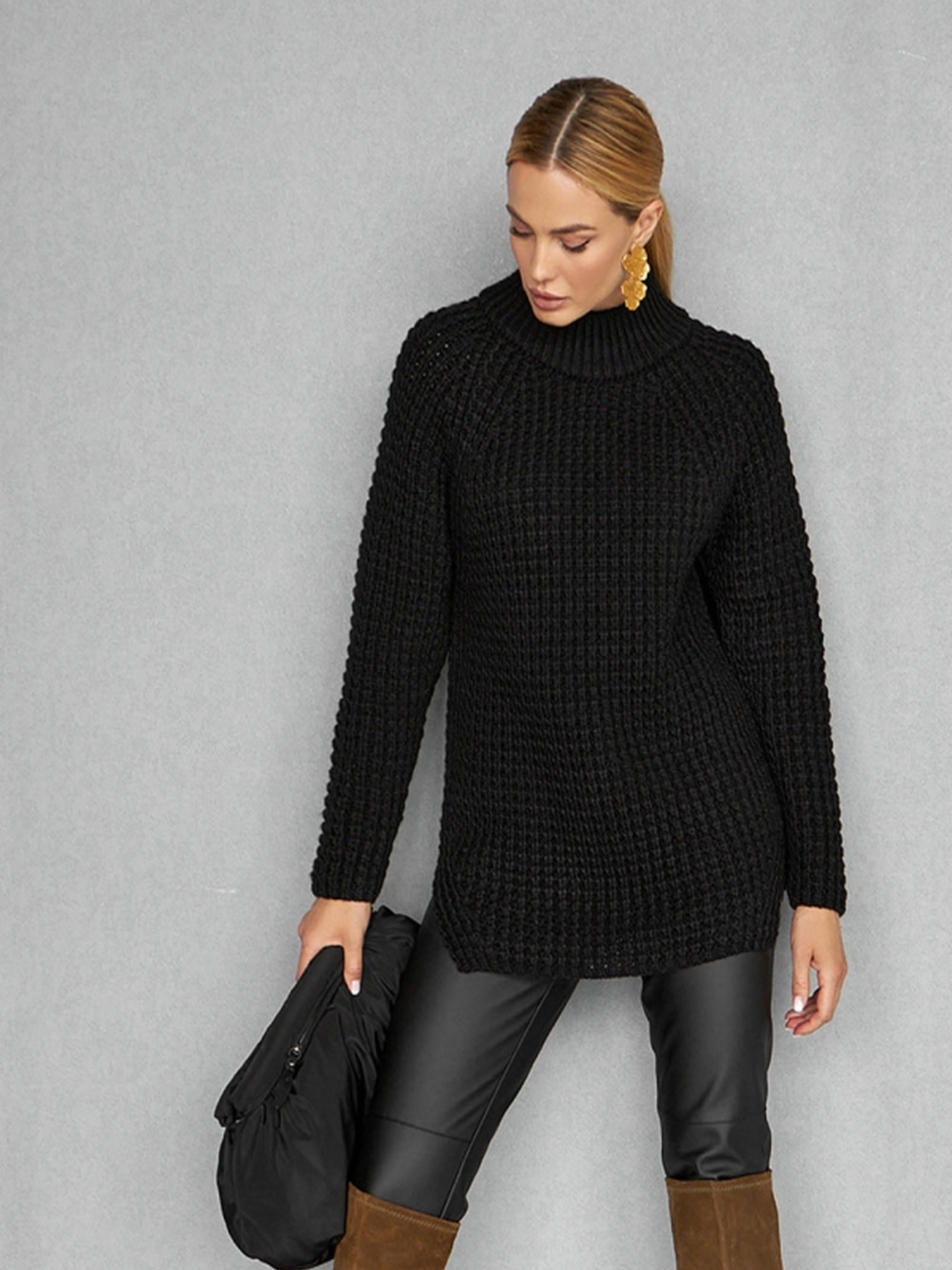 Свитер TrikoBakh модель 2703-chornij Фото