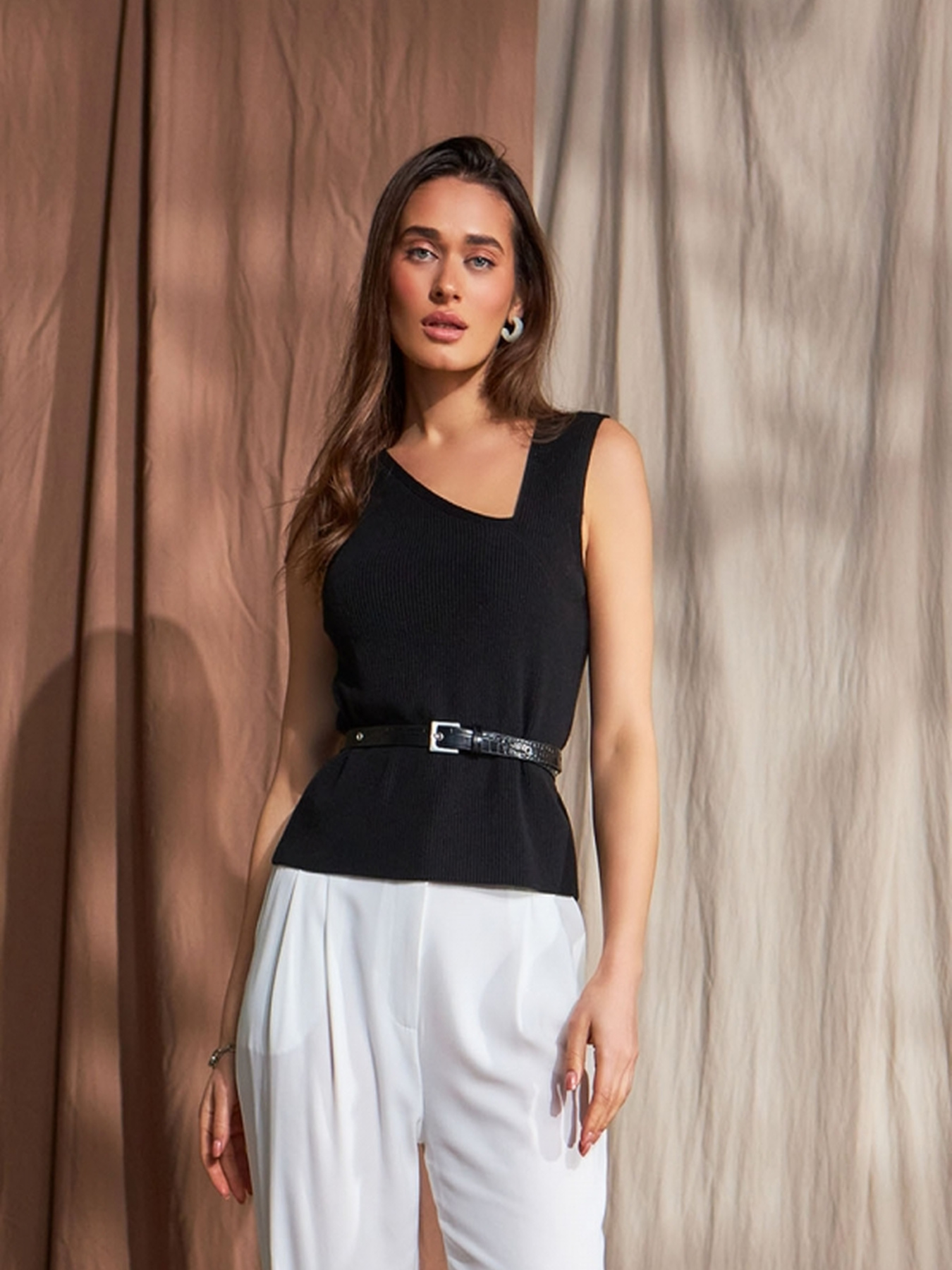 Майка TrikoBakh модель 2461-chornij Фото