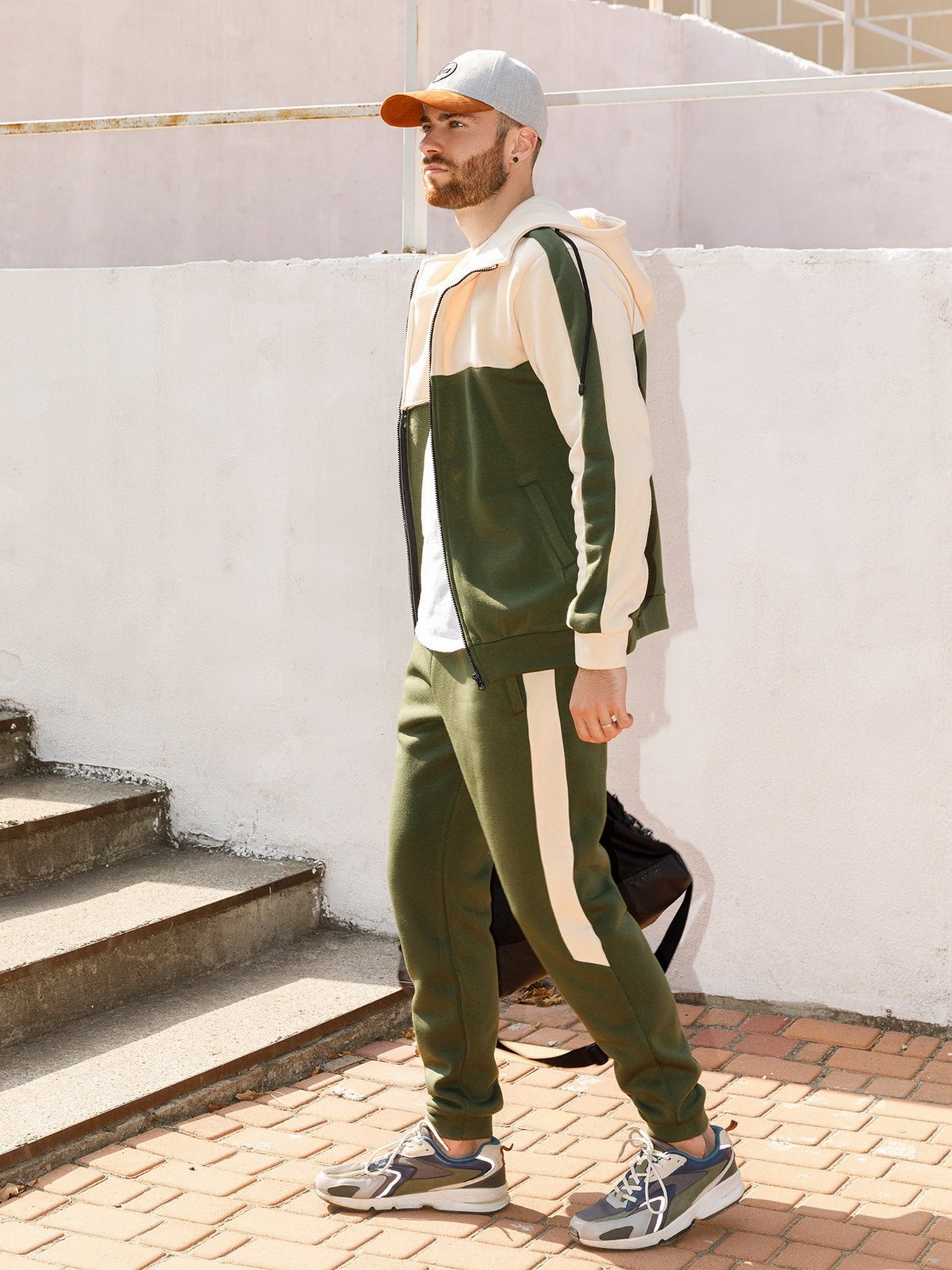 Спортивний костюм ISSA Plus модель GN-442_hakibeige Фото