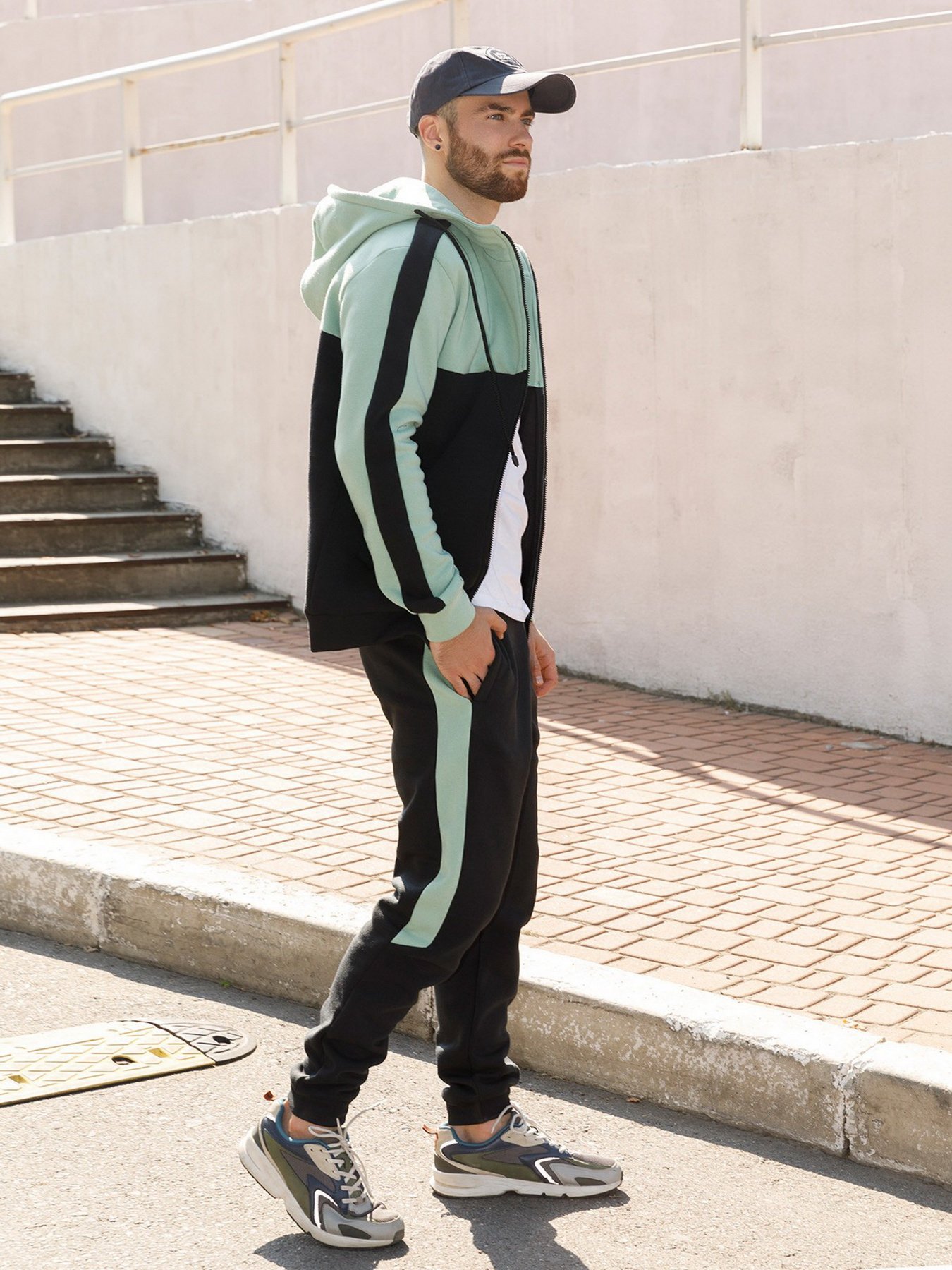 Спортивный костюм ISSA Plus модель GN-442_blackolive Спортивный костюм ISSA Plus модель GN-442_blackolive Фото