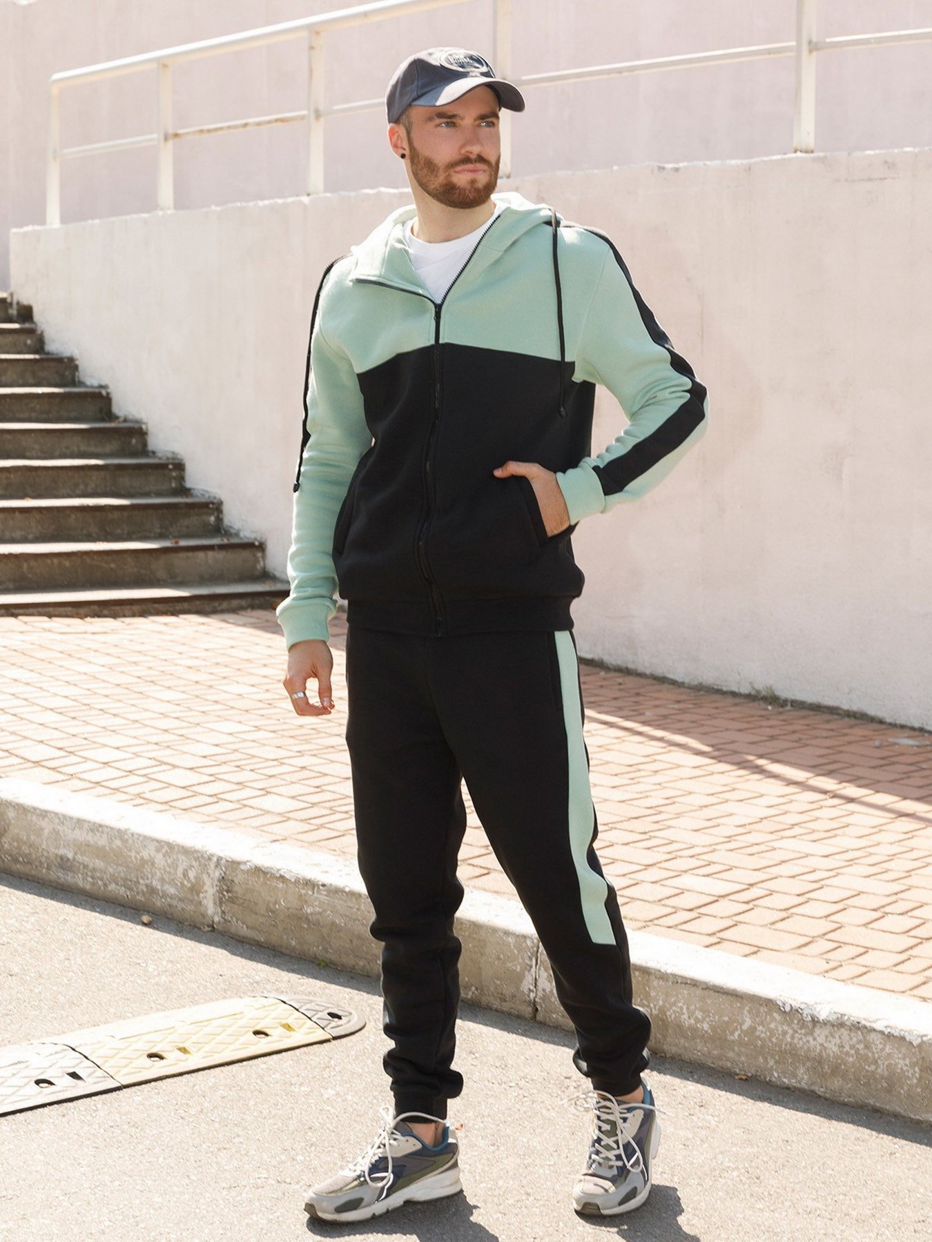 Спортивный костюм ISSA Plus модель GN-442_blackolive Спортивный костюм ISSA Plus модель GN-442_blackolive Фото