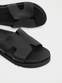 Шльопанці URBAN TRACE модель 030-1350-Black Фото