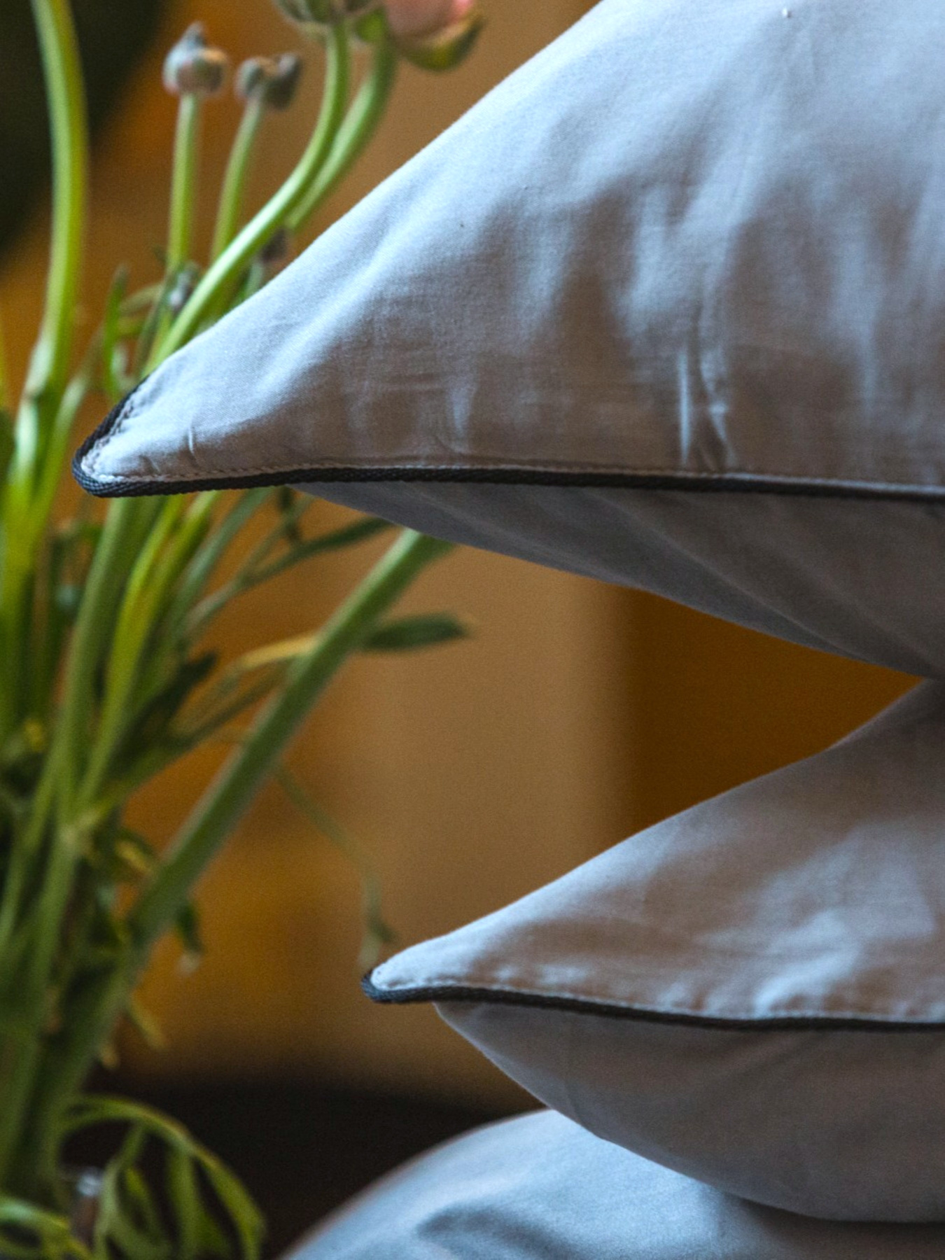 Комплект постільної білизни з автентичною вишивкою та кантом Natural Grey в сатиновому чохлі для зберігання Ecotton модель 25091 Комплект постільної білизни з автентичною вишивкою та кантом Natural Grey в сатиновому чохлі для зберігання Ecotton модель 25091 Фото