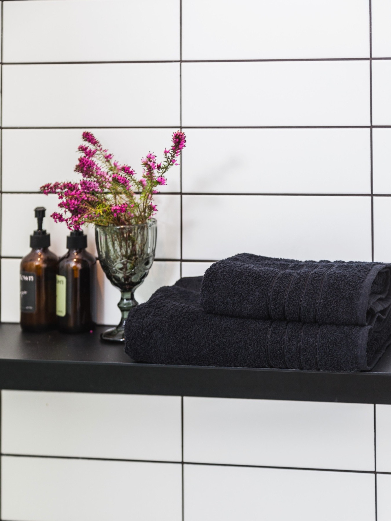 Рушник махровий з бортом високої щільності Black Ecotton модель 24404 Рушник махровий з бортом високої щільності Black Ecotton модель 24404 Фото