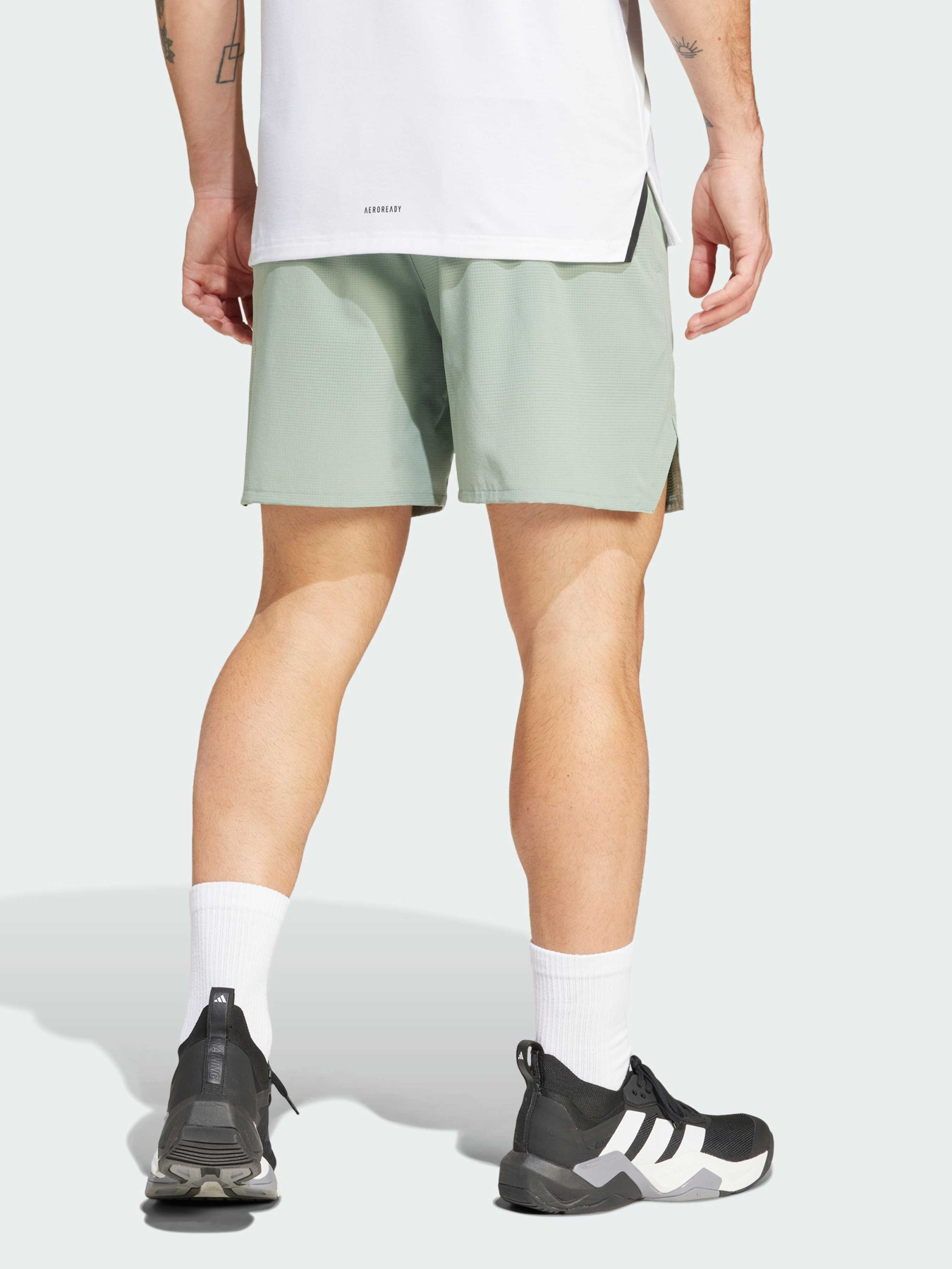 Шорты спортивные Adidas модель JN1990 Фото