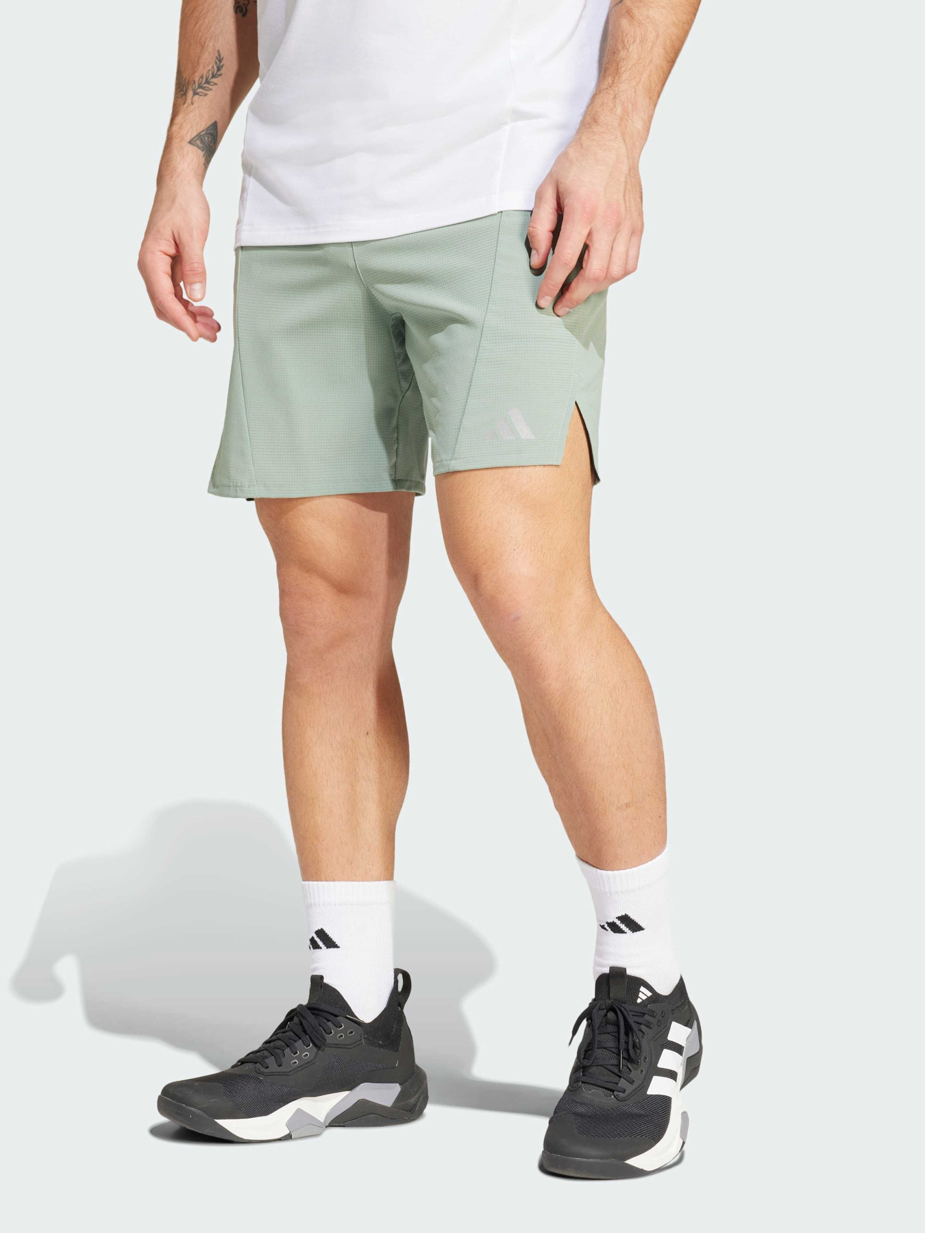 Шорты спортивные Adidas модель JN1990 Фото