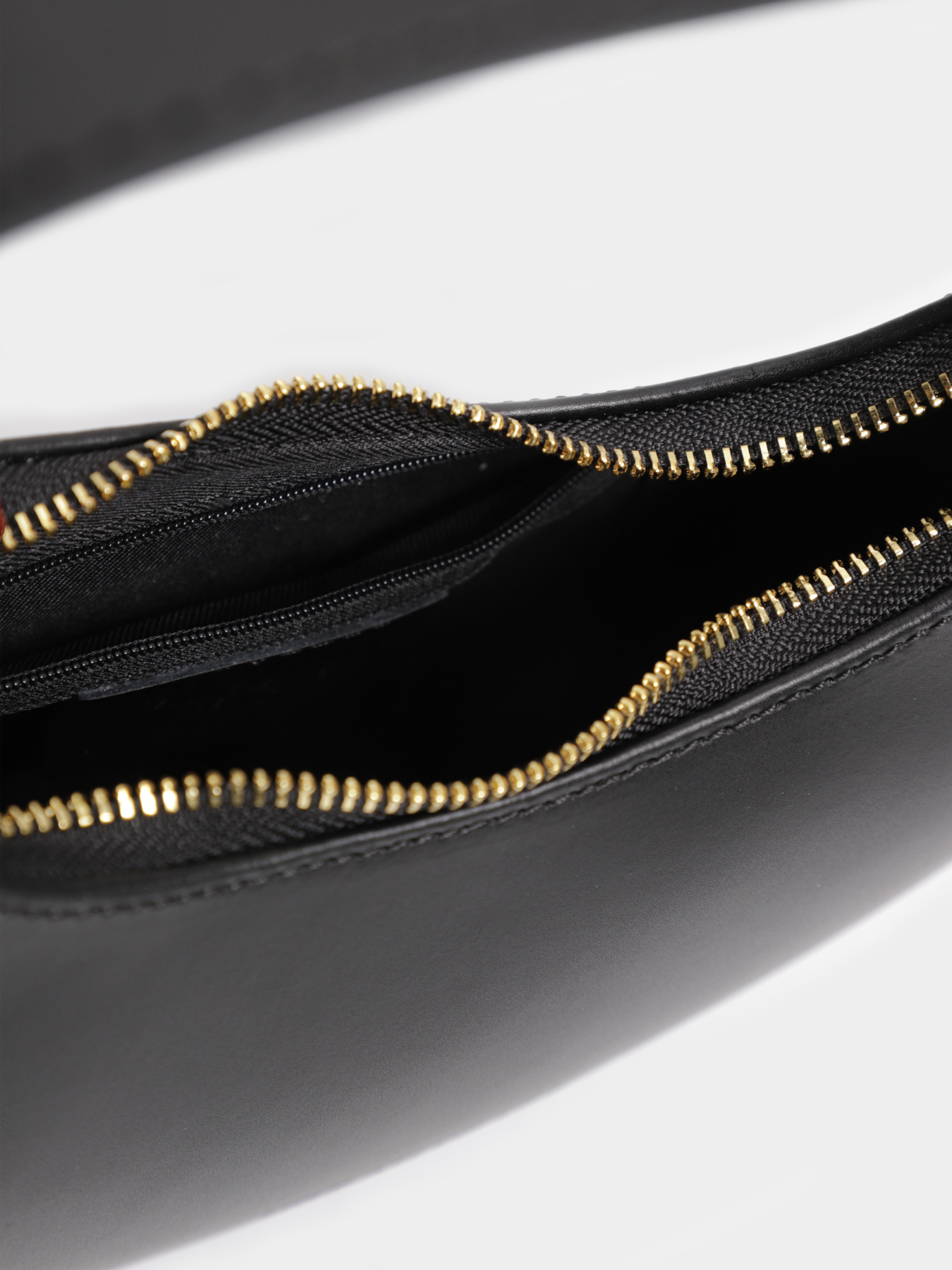 Сумки URBAN TRACE модель UT003_BLACK Фото