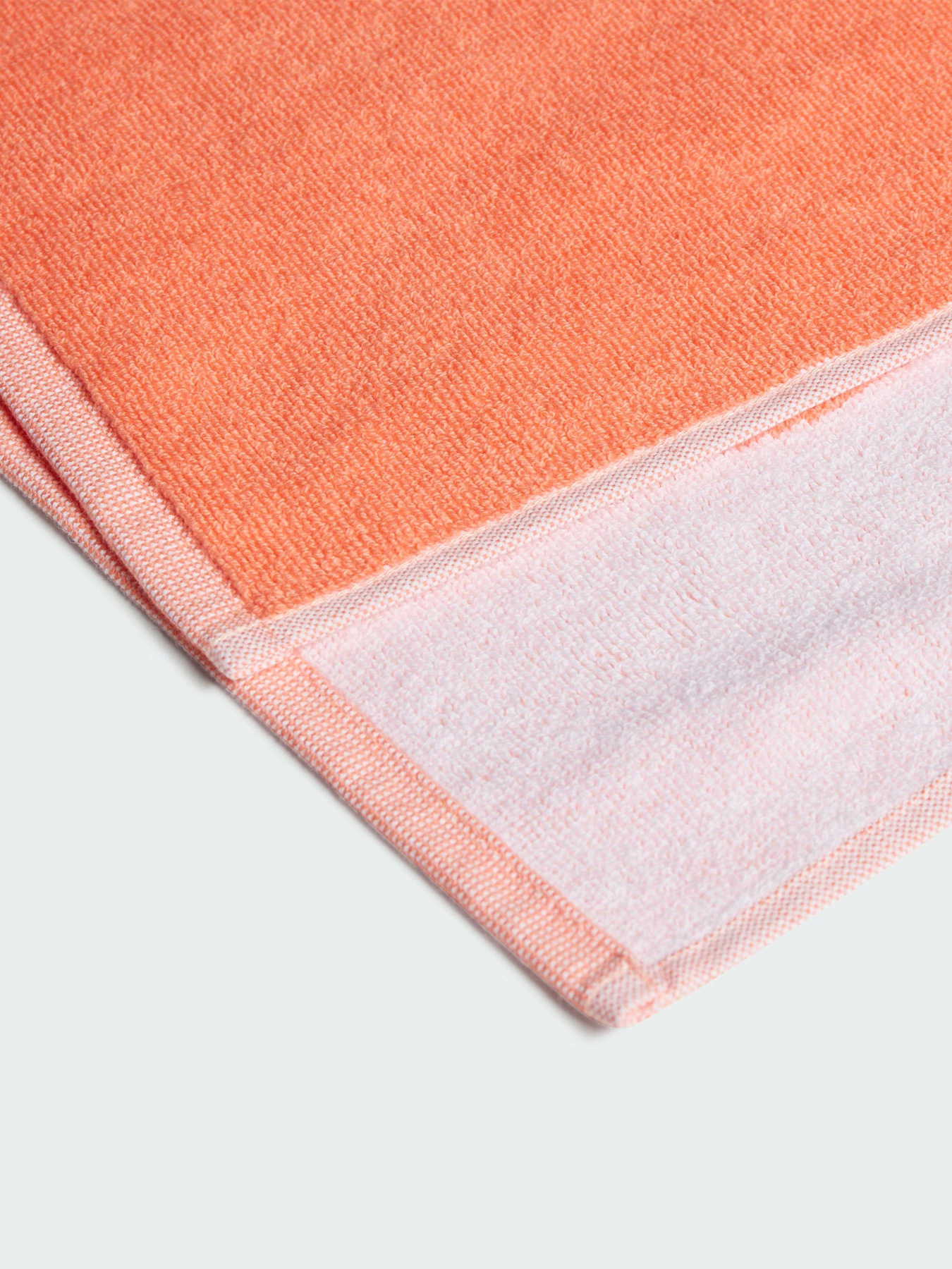 Полотенце Adidas модель IC4959 Полотенце Adidas модель IC4959 Фото