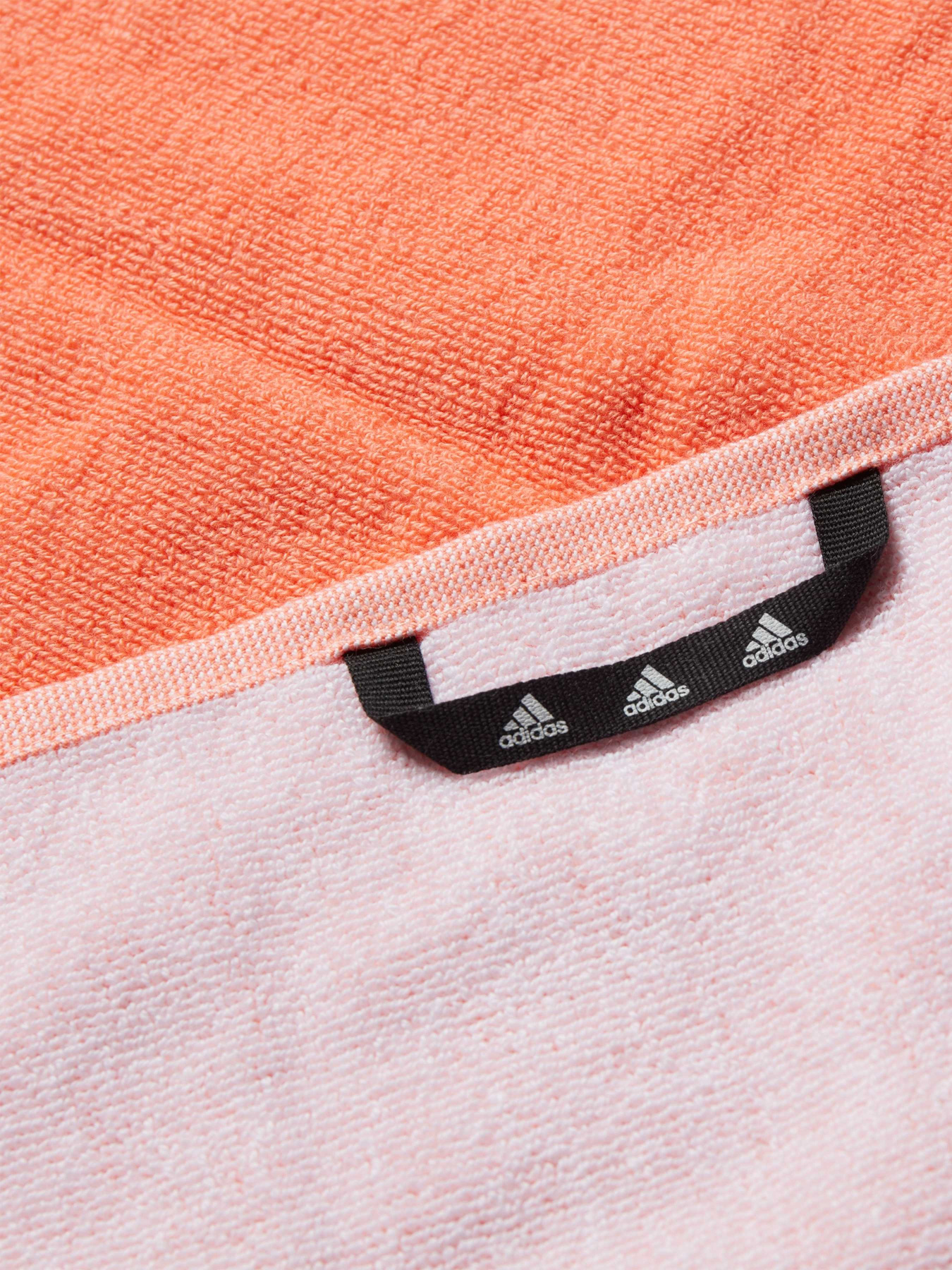 Полотенце Adidas модель IC4959 Полотенце Adidas модель IC4959 Фото
