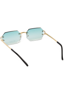 Солнцезащитные очки Famo модель Y2681_01 Фото