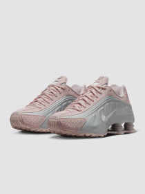 Кросівки NIKE Shox R4 модель AR3565-600 Фото