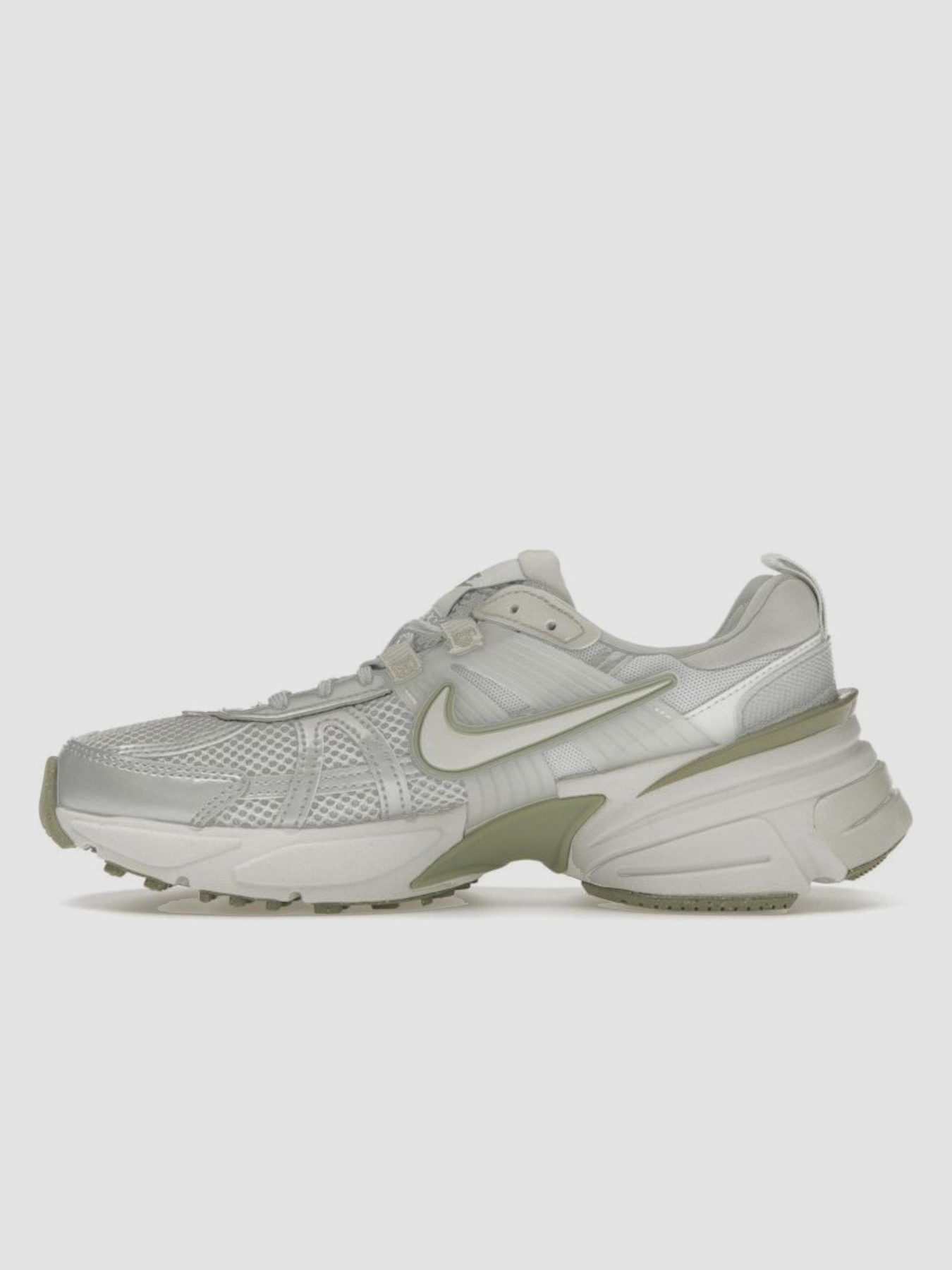 Кроссовки для бега NIKE V2k Run модель FD0736-006 Фото