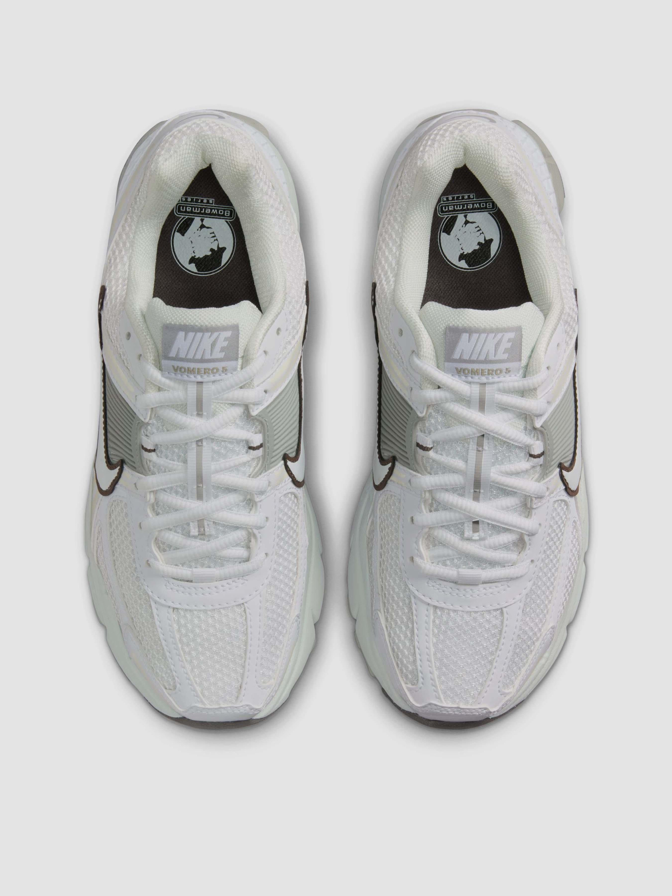 Кросівки NIKE Zoom Vomero 5 модель FJ2028-103 Фото