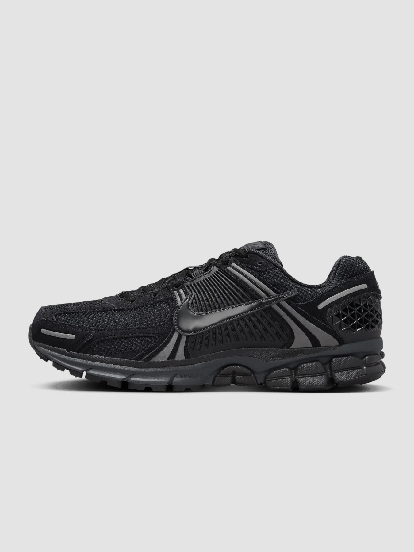 Кросівки NIKE Zoom Vomero 5 модель HF1553-001 Фото
