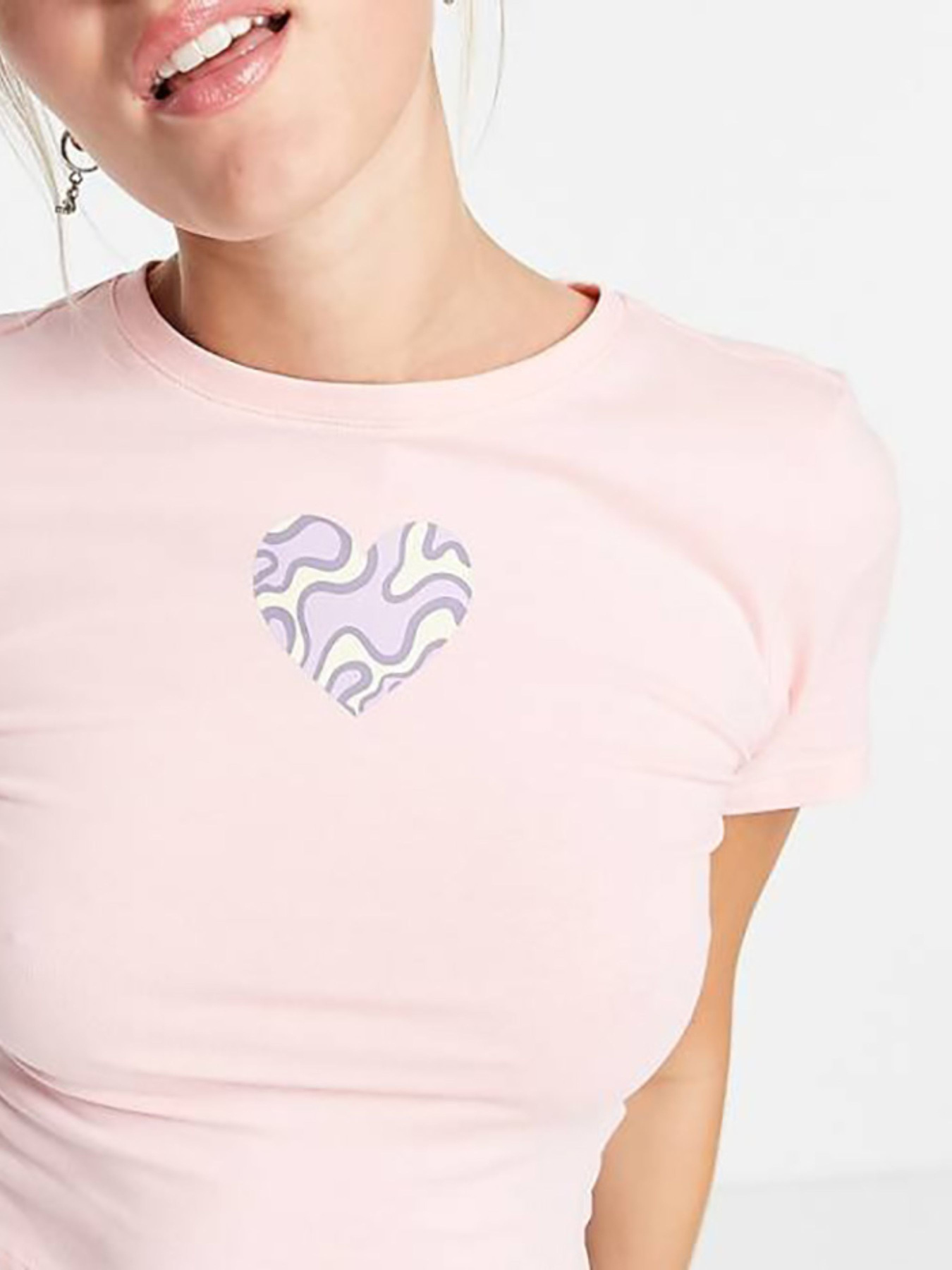 Футболка Monki модель 77239 Фото