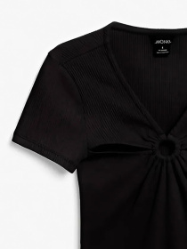 Футболка Monki модель 77240 Фото