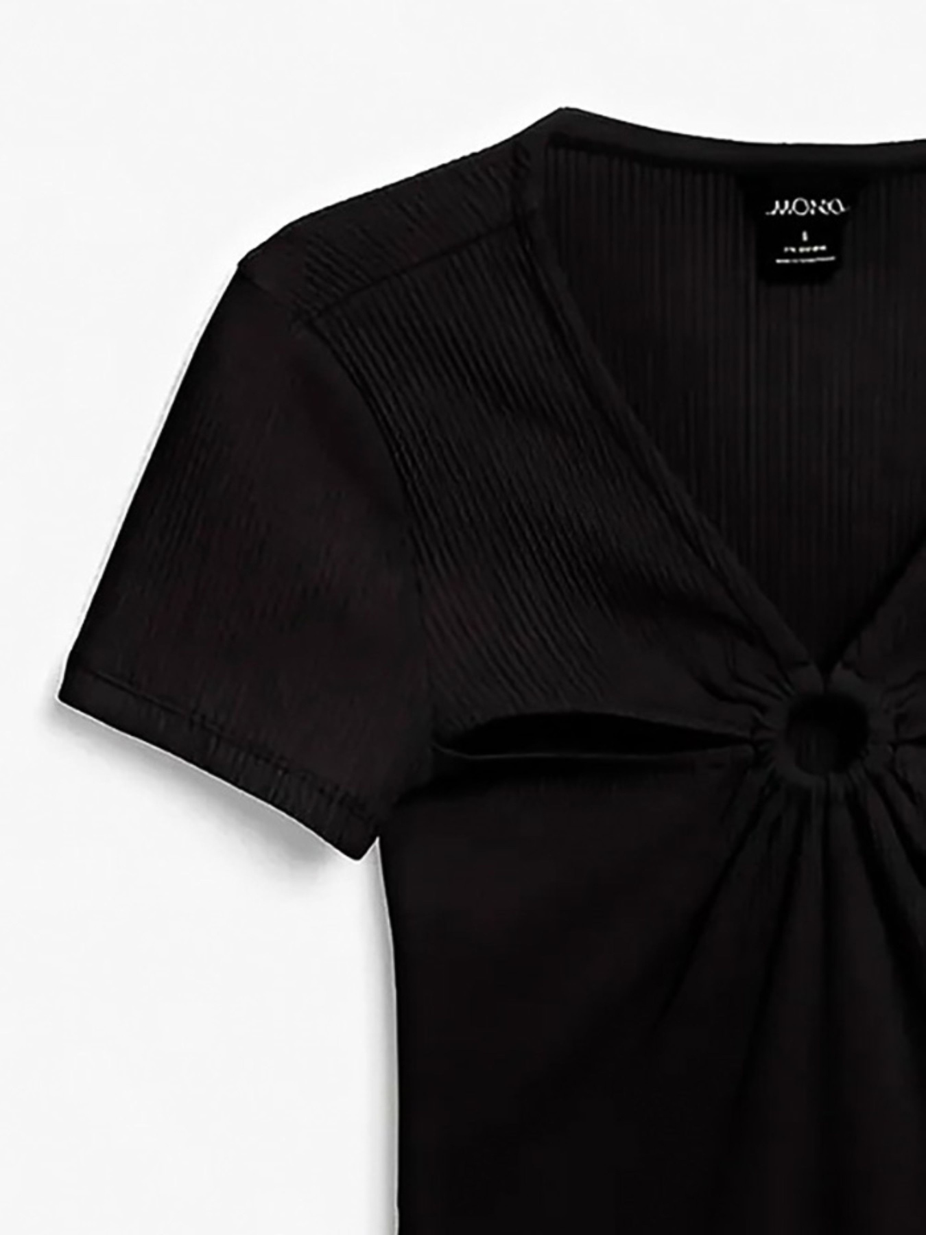 Футболка Monki модель 77240 Фото