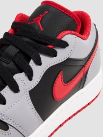 Кросівки Jordan Air Jordan 1 Low Gs модель 553560-060 Фото