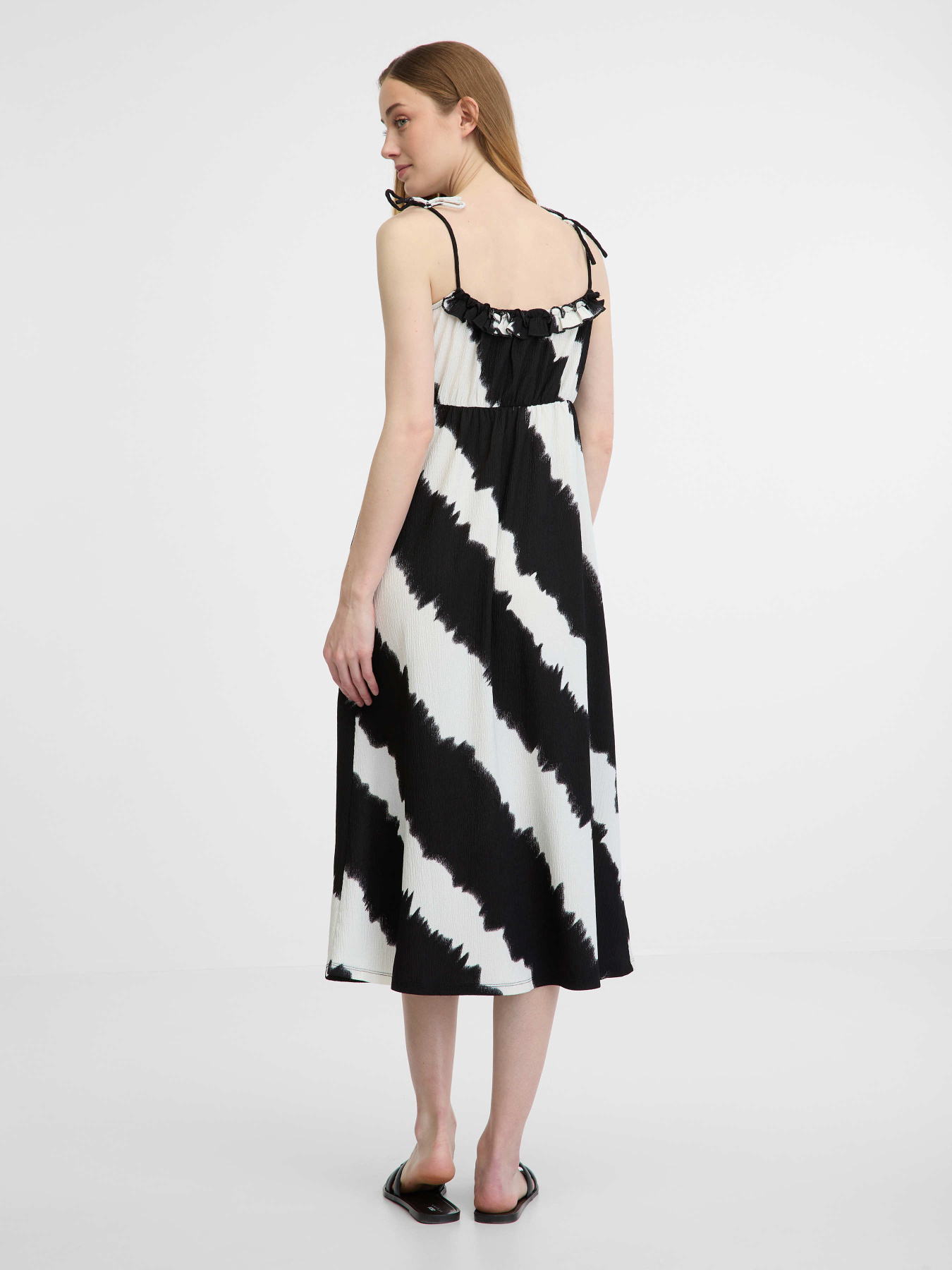 Сукня міді Orsay модель 1000532-001000 Фото