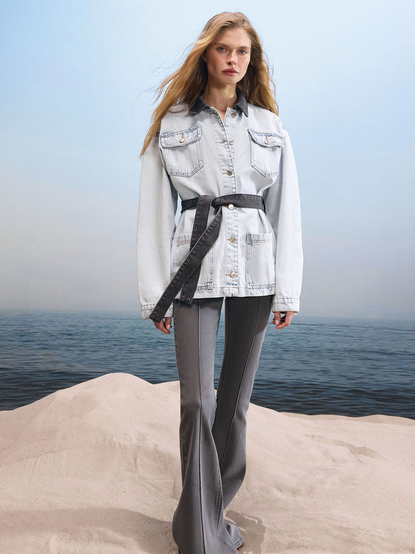 Расклешенные джинсы FASHIONISTA модель FS5048 Фото