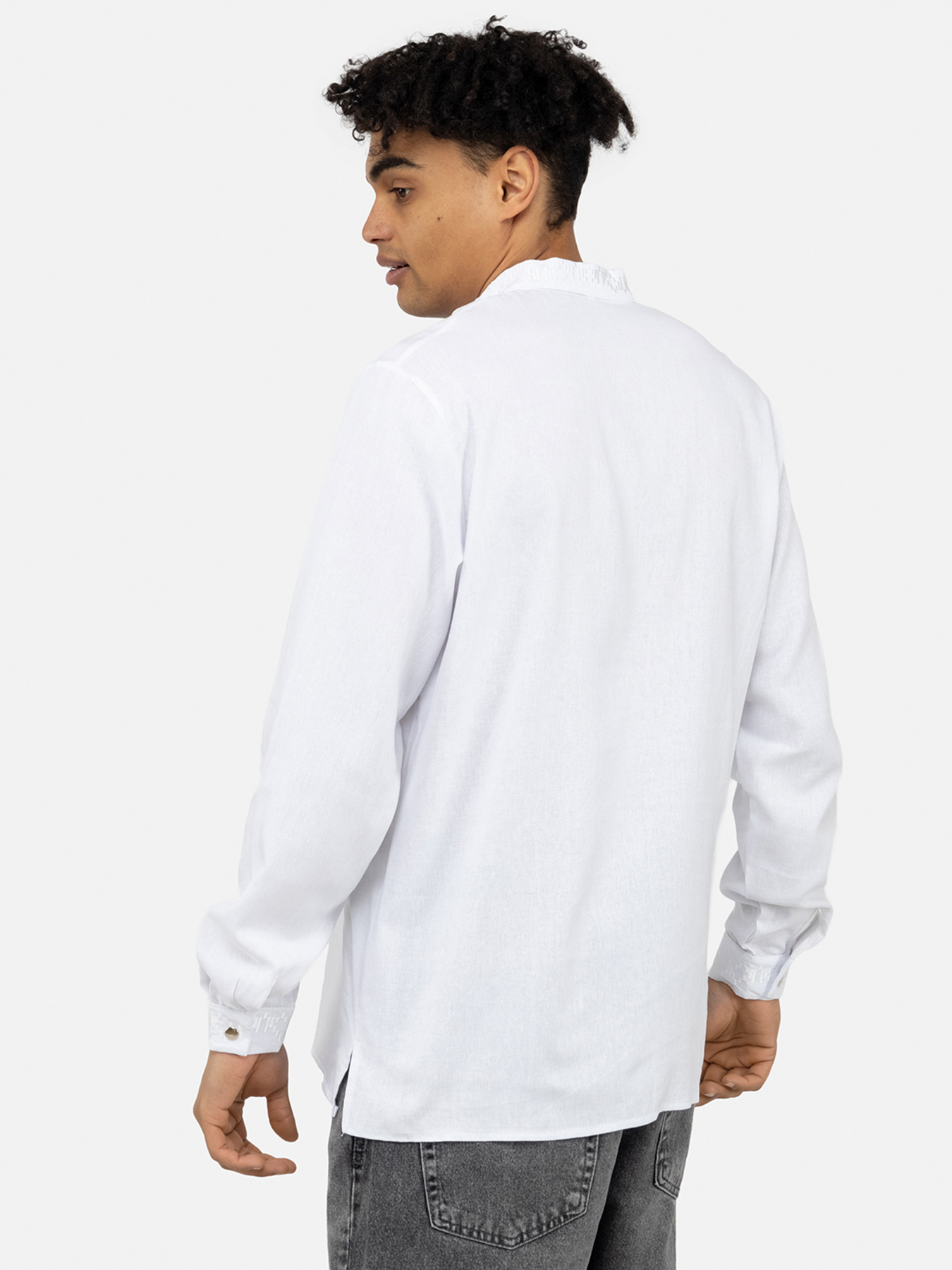 Вышитая рубашка YUKI модель ЦБ-00243531 Фото