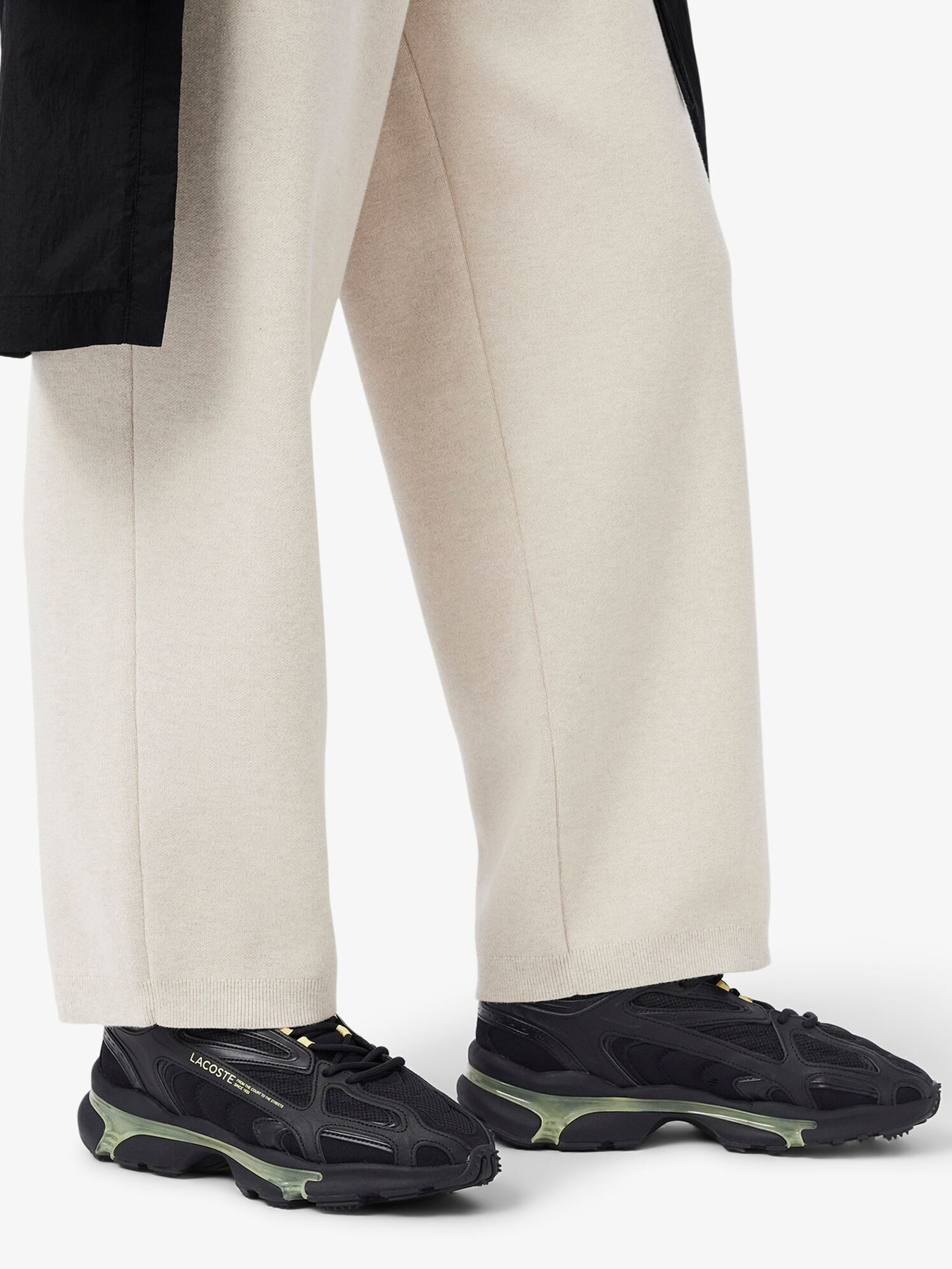 Кроссовки повседневные Lacoste модель 749SMA00073E6 Кроссовки повседневные Lacoste модель 749SMA00073E6 Фото