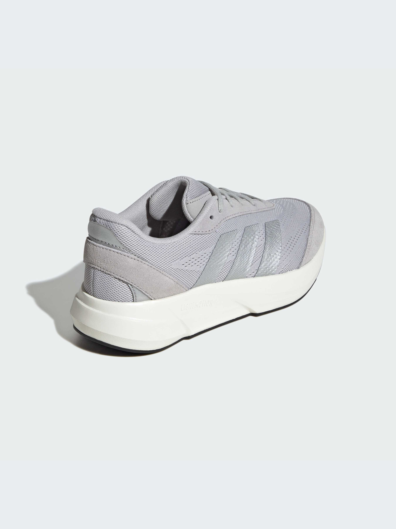 Кроссовки Adidas модель JH9324-KZ Кроссовки Adidas модель JH9324-KZ Фото