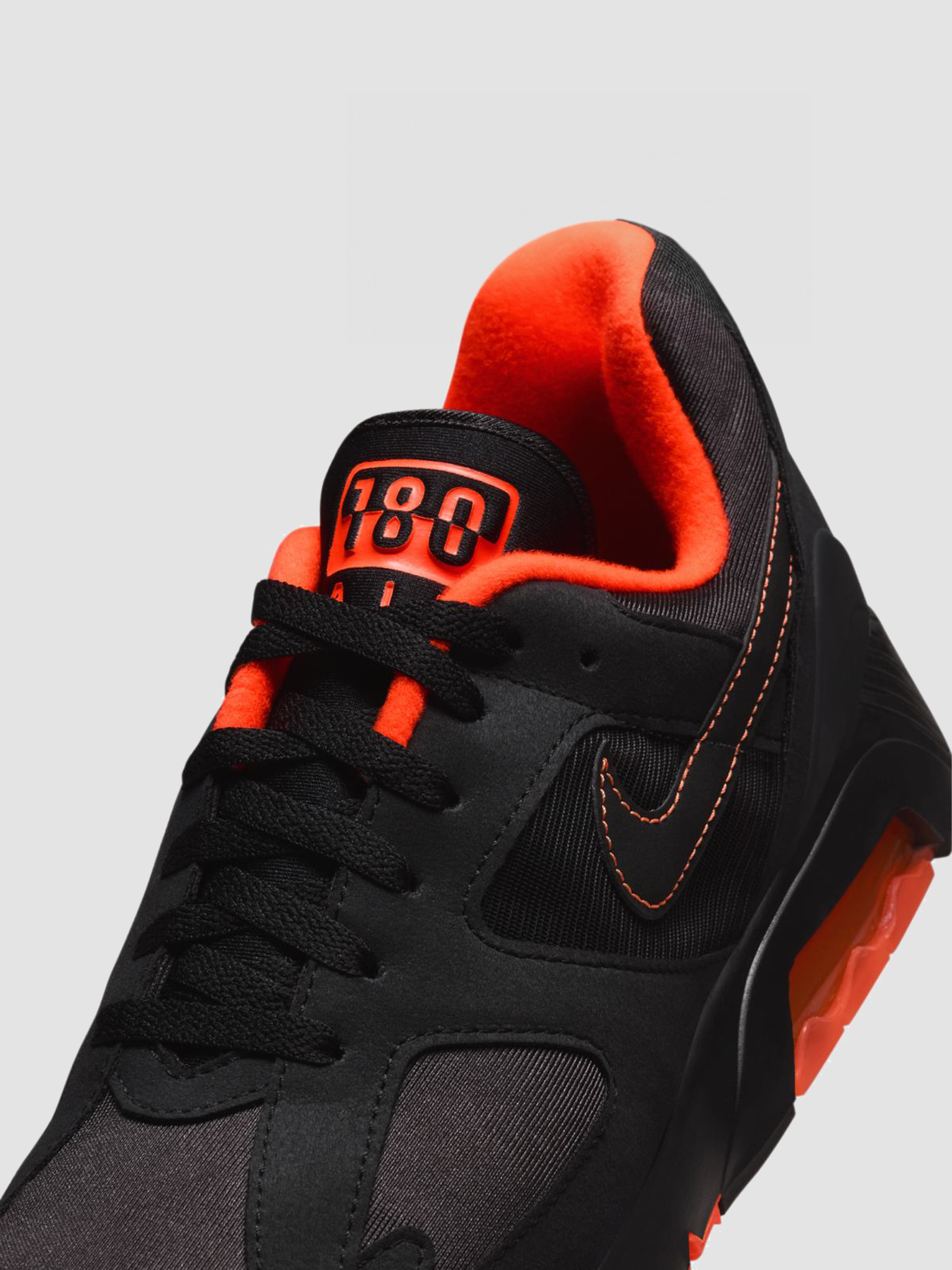 Кросівки NIKE AIR 180 модель FJ9259-002 Фото