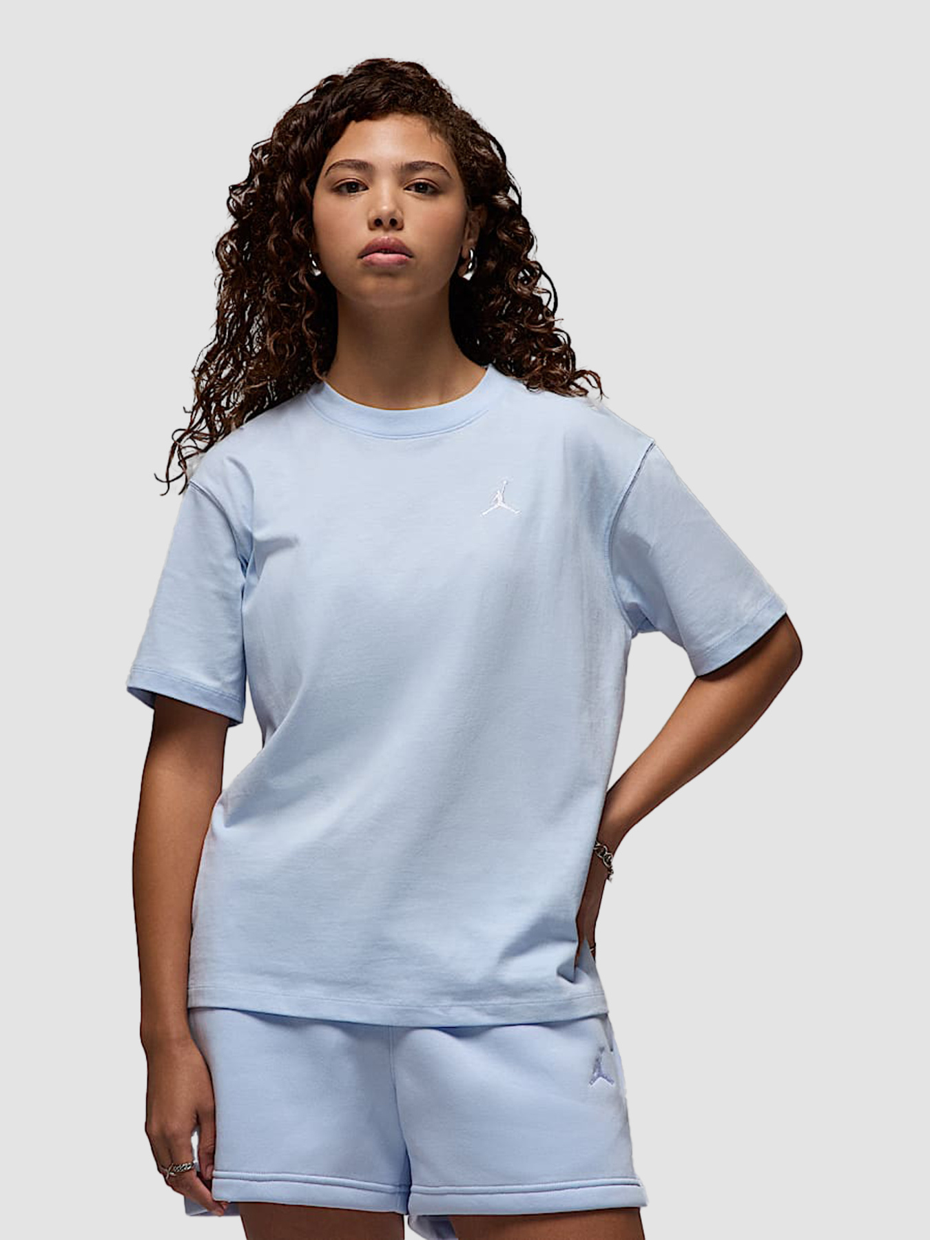 Футболка NIKE Essentials Top модель FN4500-407 Фото