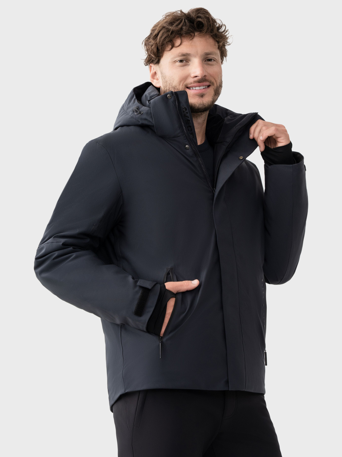 Аутдор и горнолыжная куртка AVECS модель 70515-17 Аутдор и горнолыжная куртка AVECS модель 70515-17 Фото