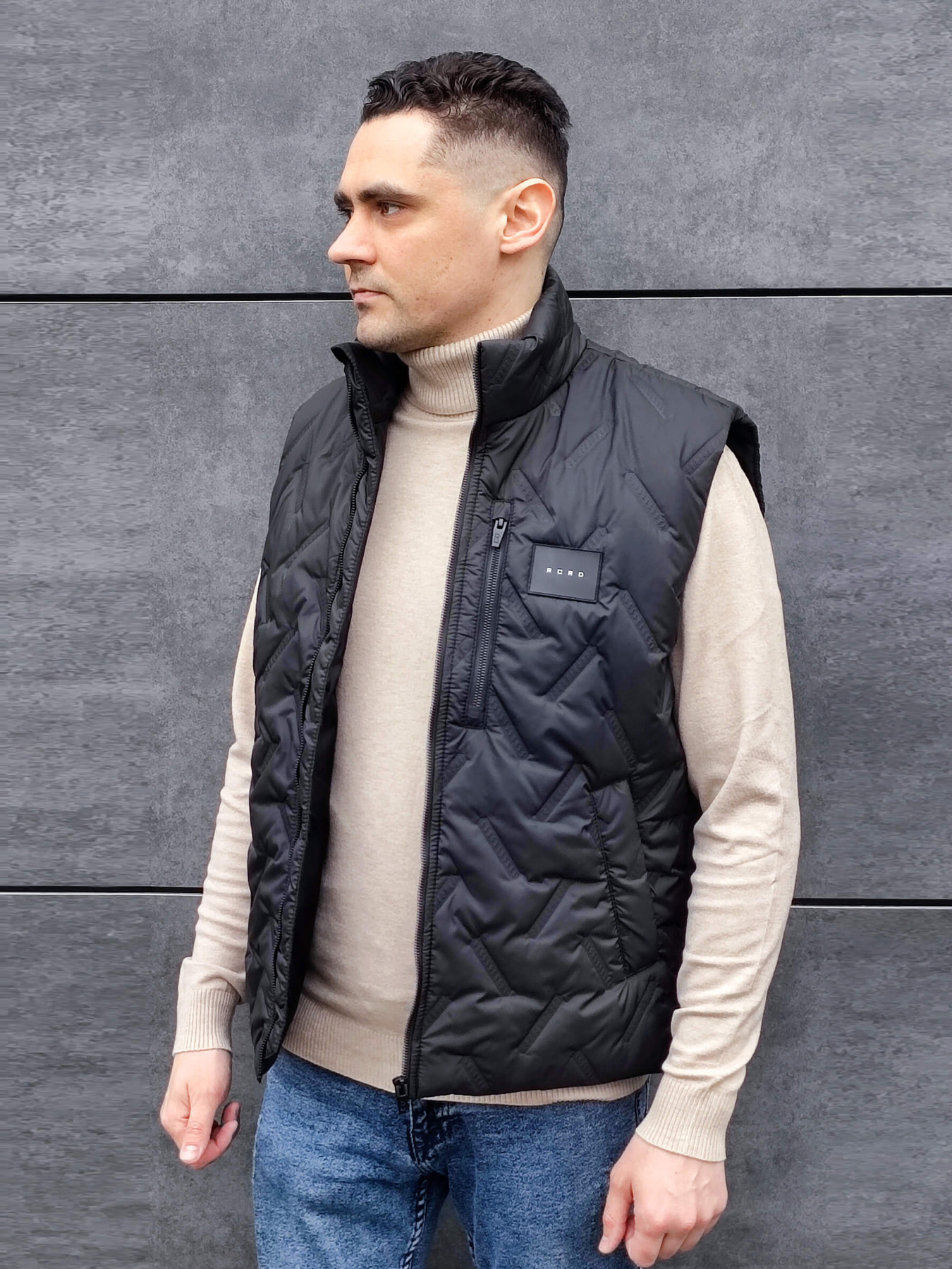 Жилет с утеплителем Sun's House модель RC-GL-2-black Фото