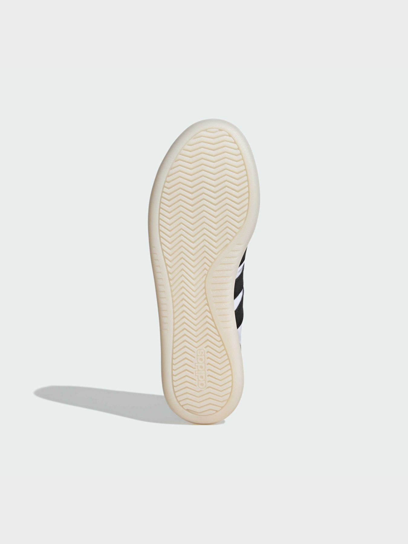 Кроссовки повседневные Adidas модель JI2315 Фото