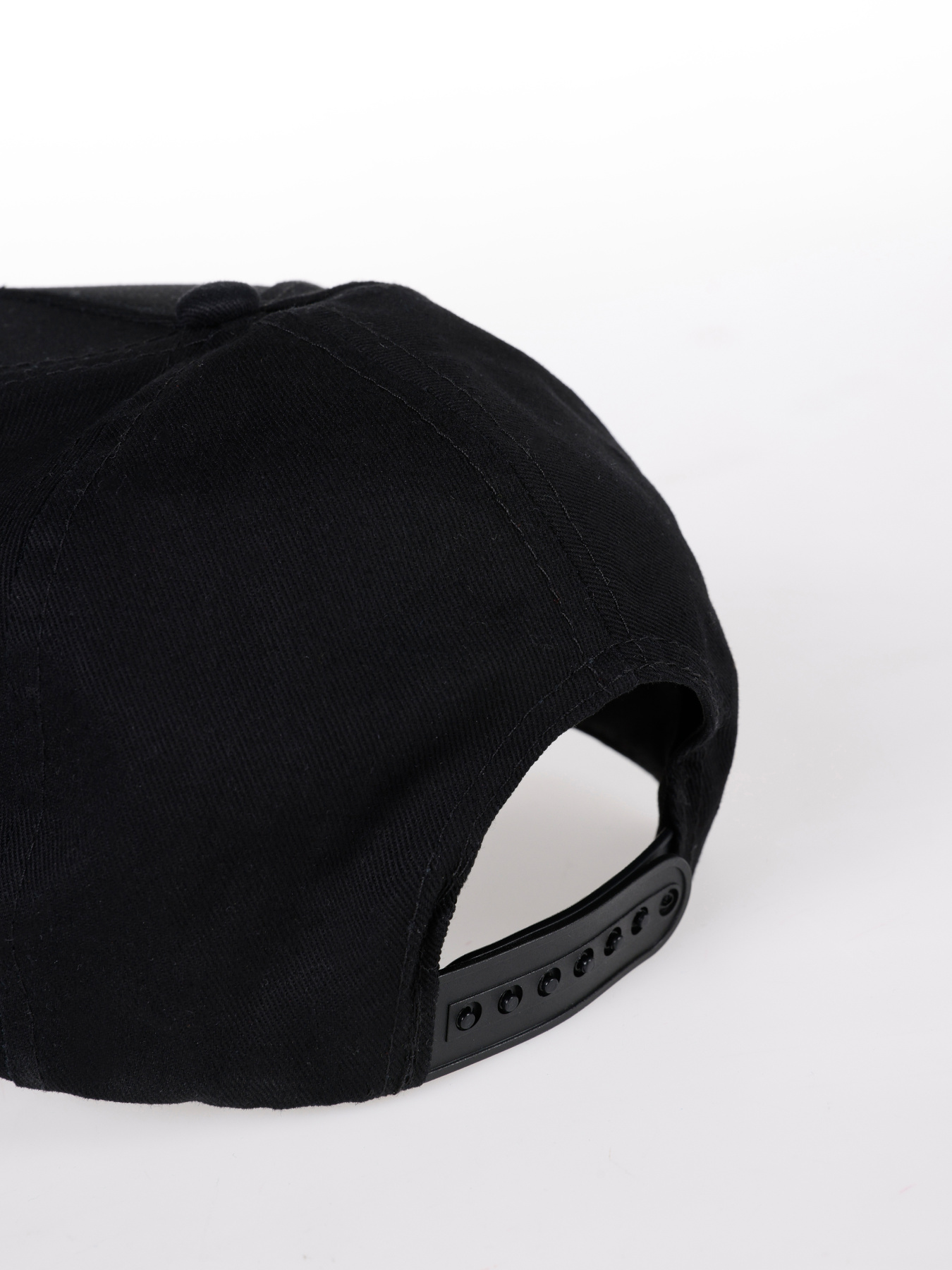 Шапки та кепки Colin’s модель CL1072634_Q1.V1_BLK Фото