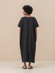 Платье миди HankaKohana Ilana модель HK1321001 Платье миди HankaKohana Ilana модель HK1321001 Фото