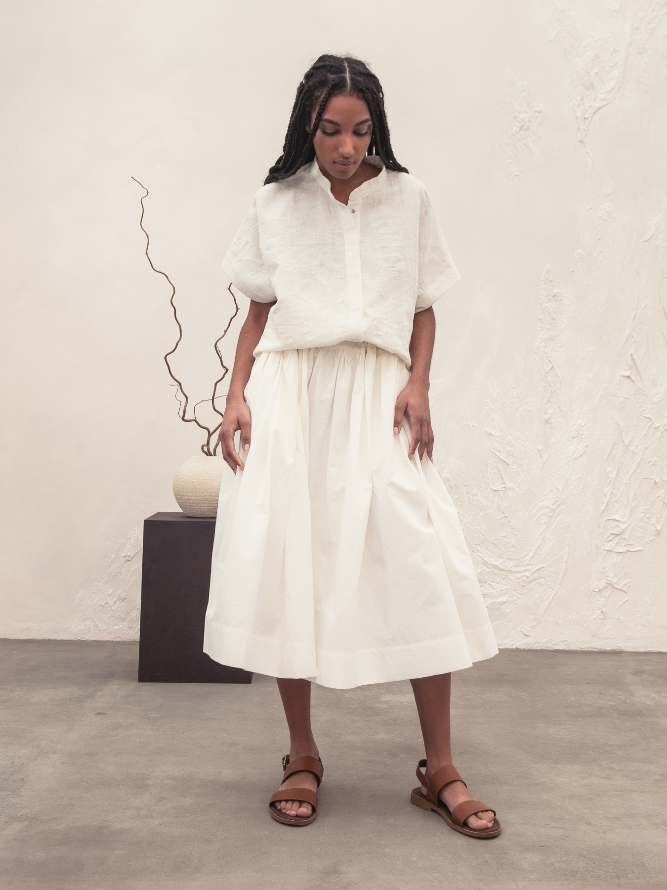 Платье миди HankaKohana Stephanie модель HK1323005 Фото