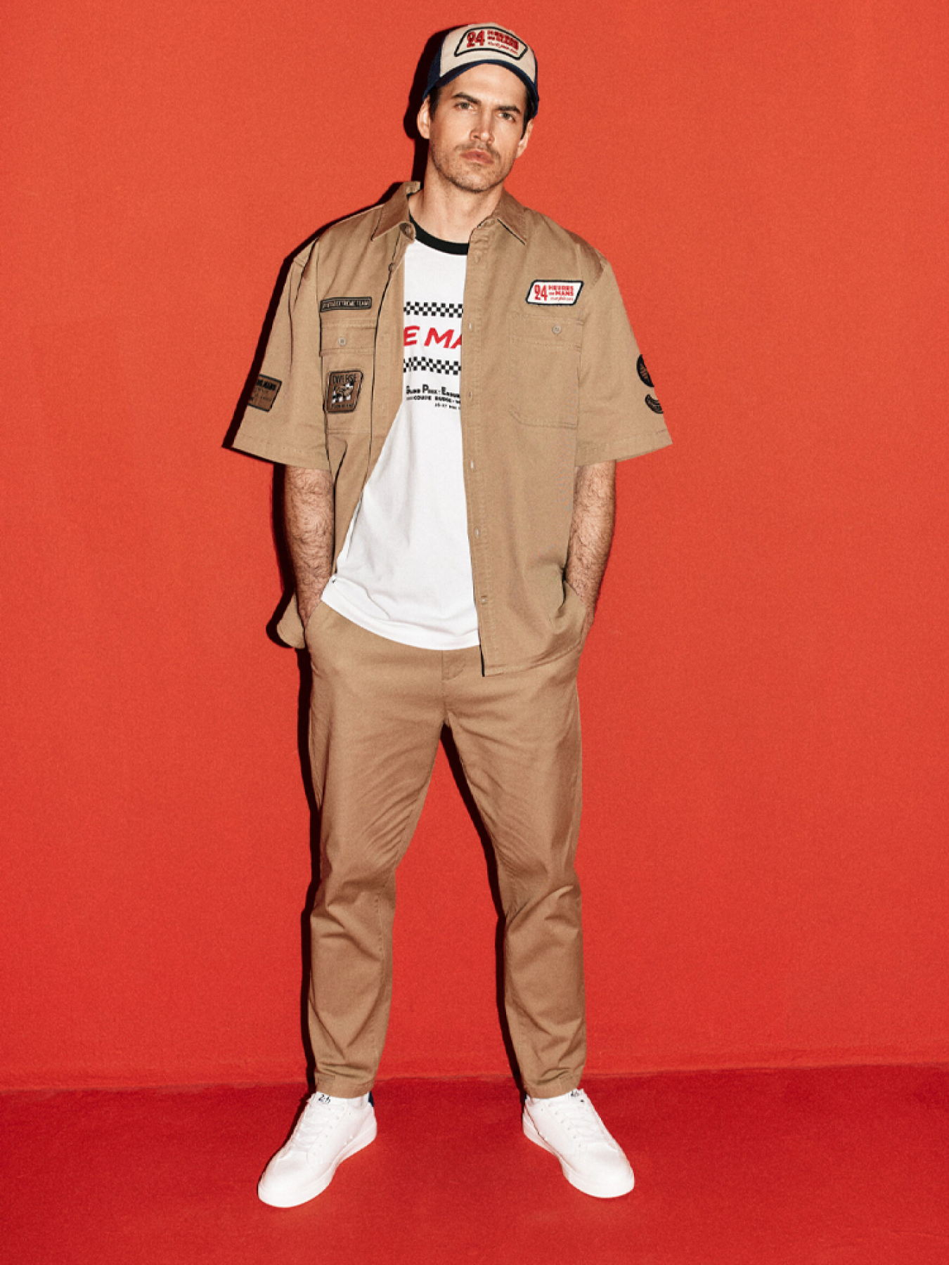 Чиносы DIVERSE модель 10046387 Фото