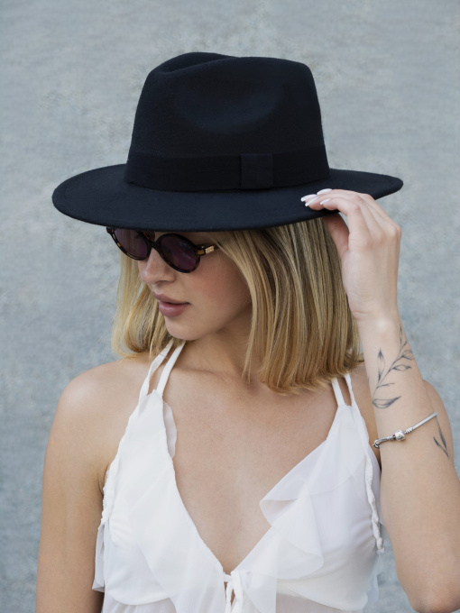 Шляпа Without модель 8049689 Шляпа Without модель 8049689 Фото