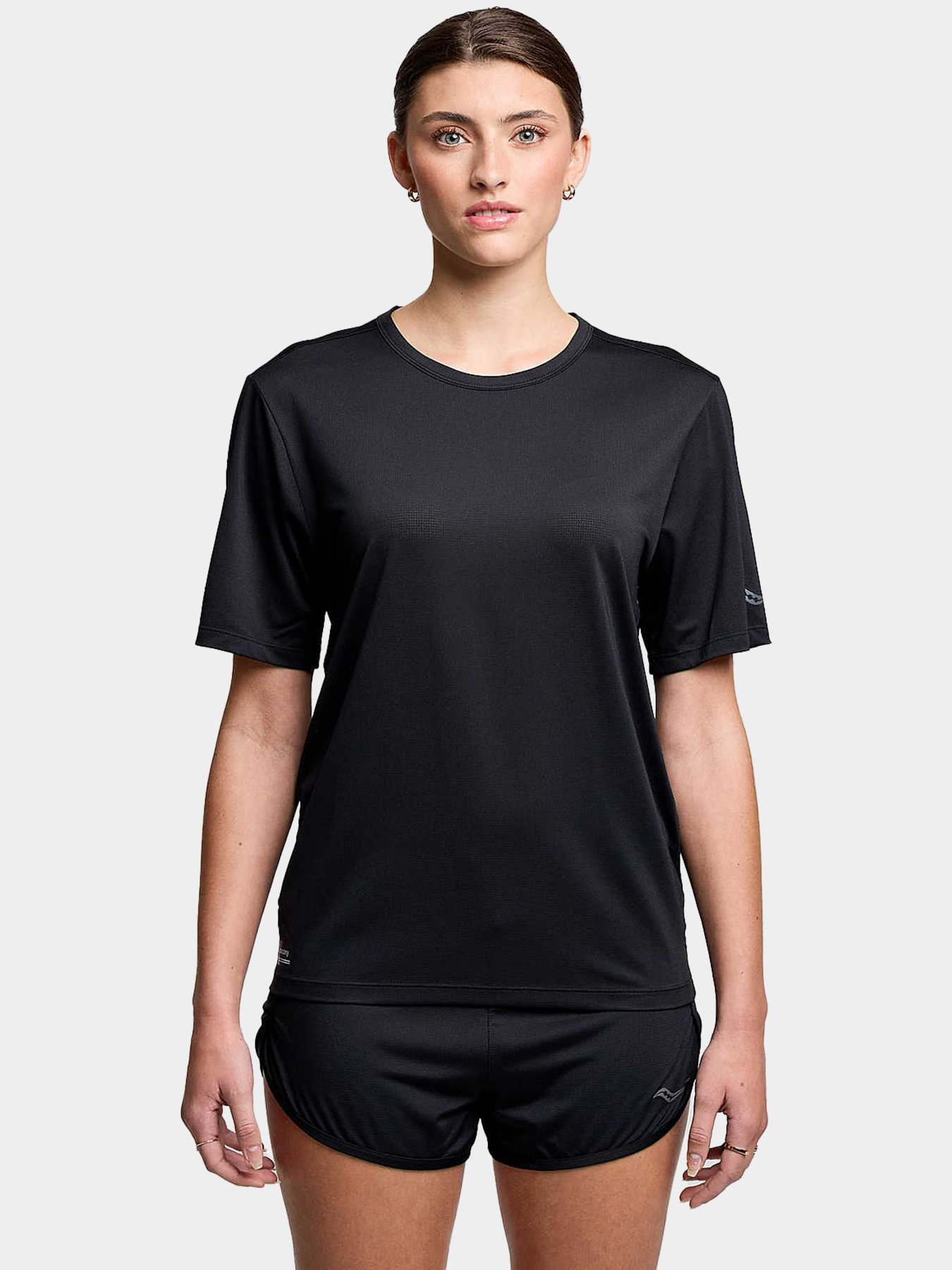 Женская футболка Saucony STOPWATCH SHORT SLEEVE модель SAW800484-BK Фото