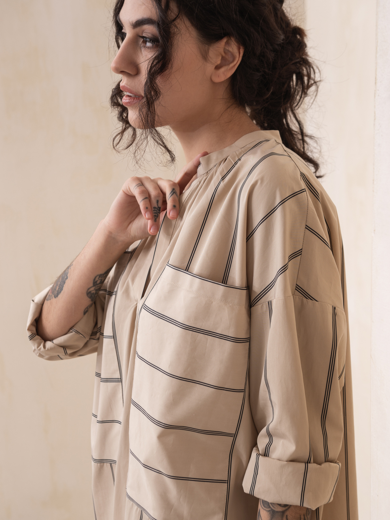 Платье миди HankaKohana Marie модель HK1322002 Фото