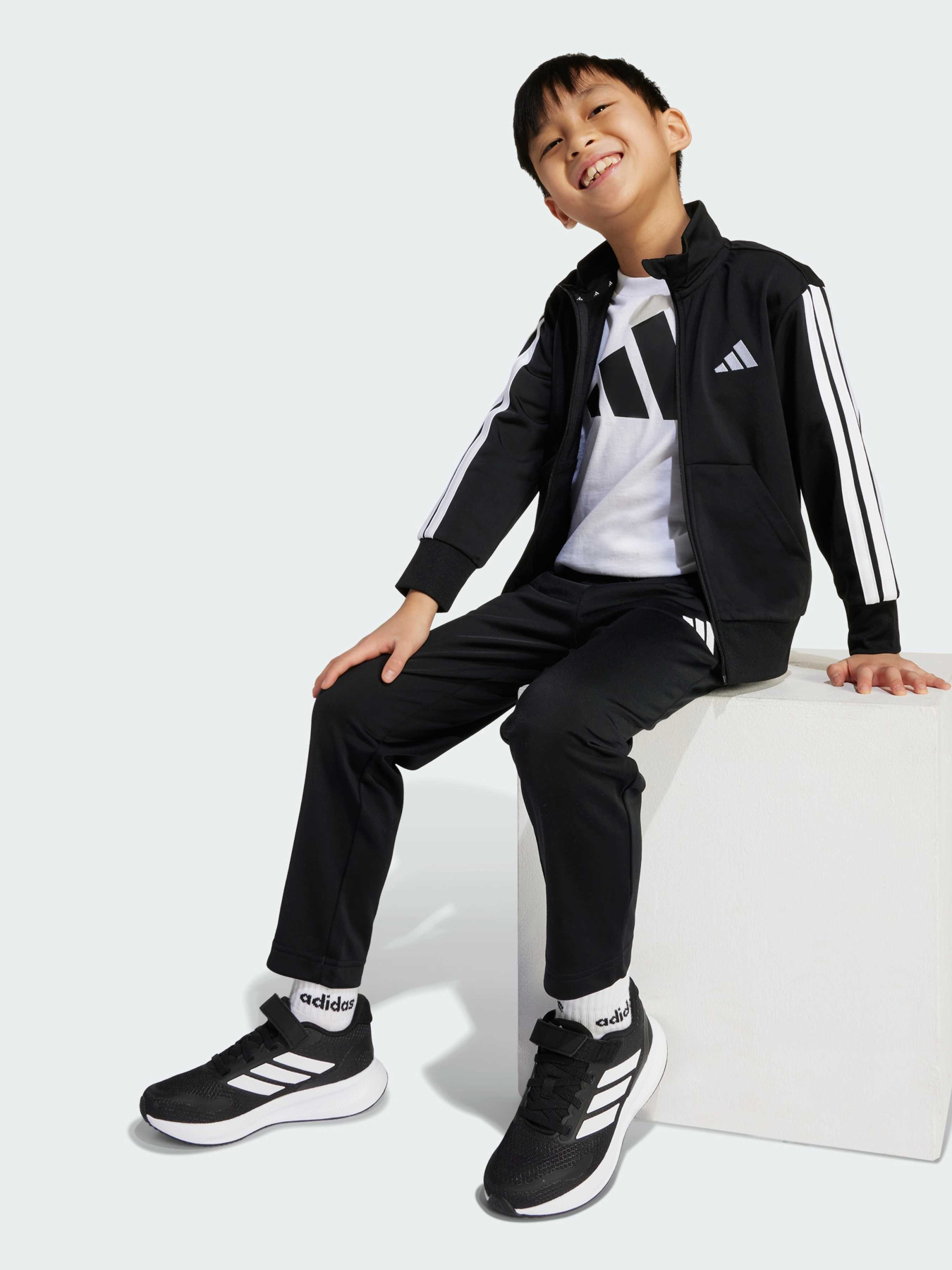 Спортивный костюм Adidas модель JM0891 Фото