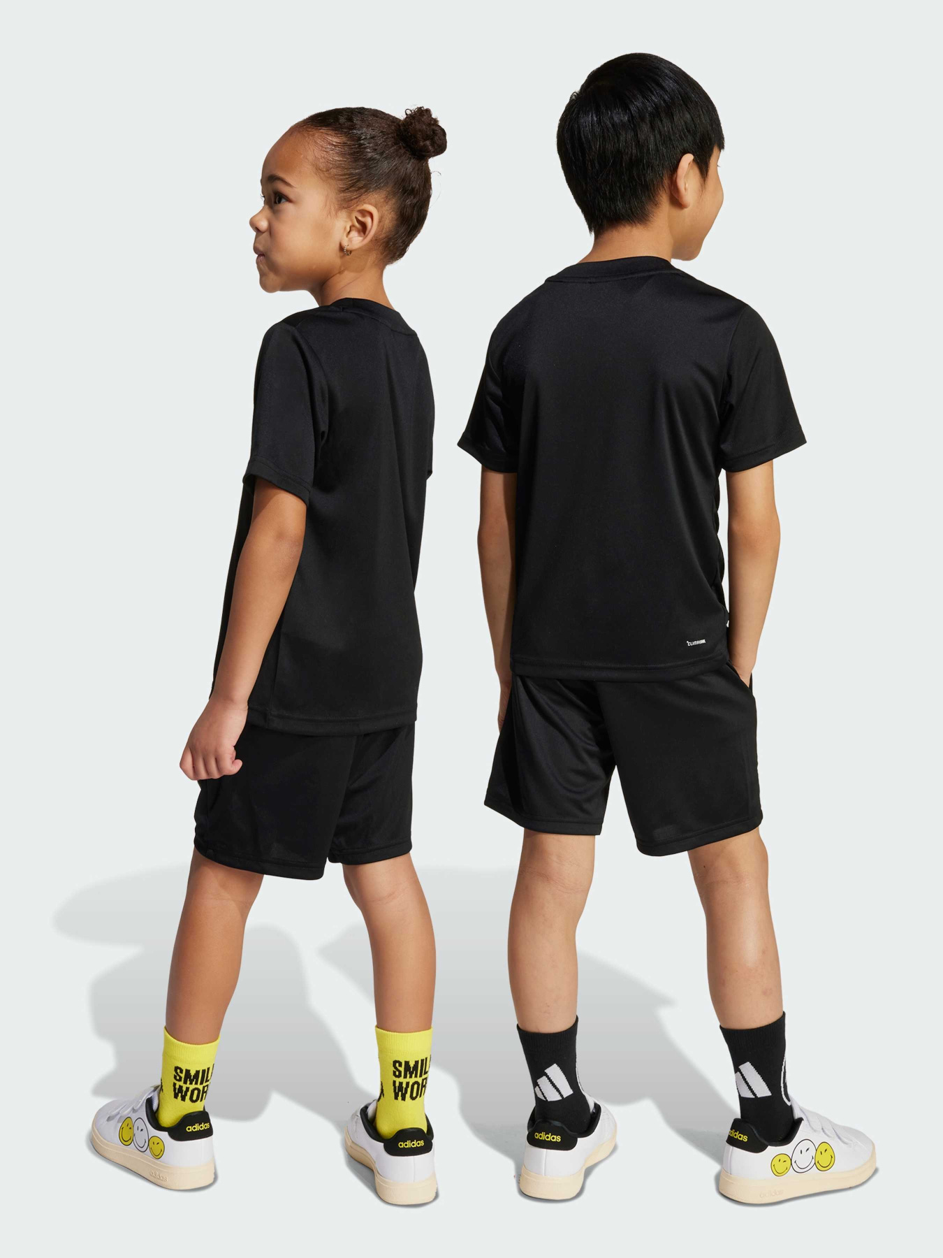 Спортивный костюм Adidas модель JN2156 Фото